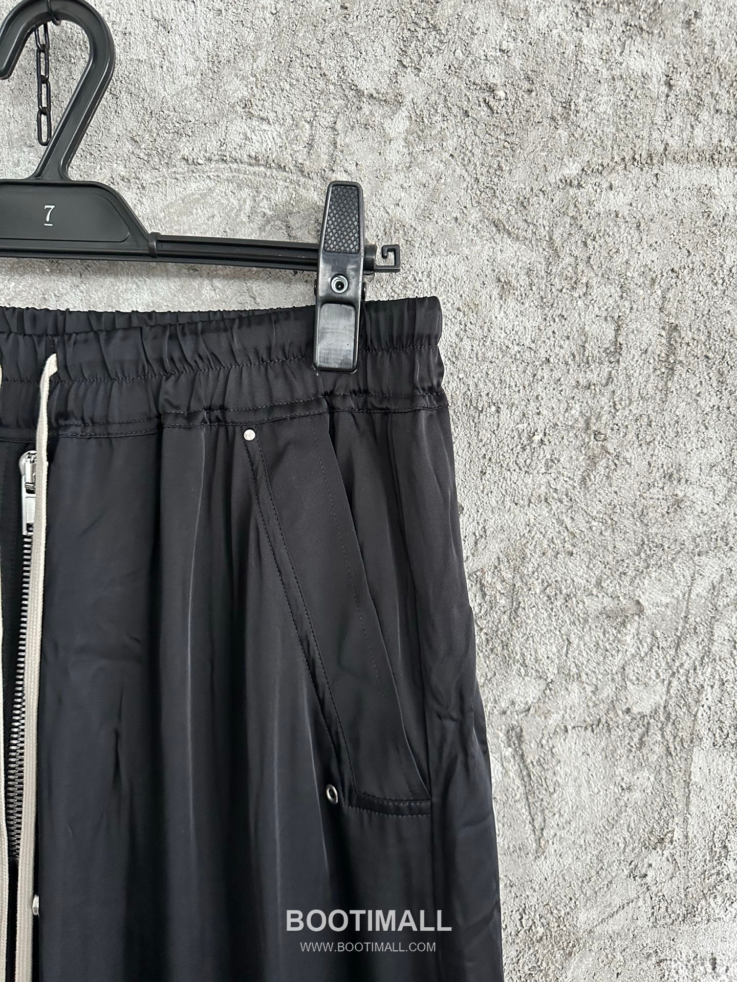 Drawstring Wide Pants Black 드로우스트링 와이드 팬츠 블랙 8