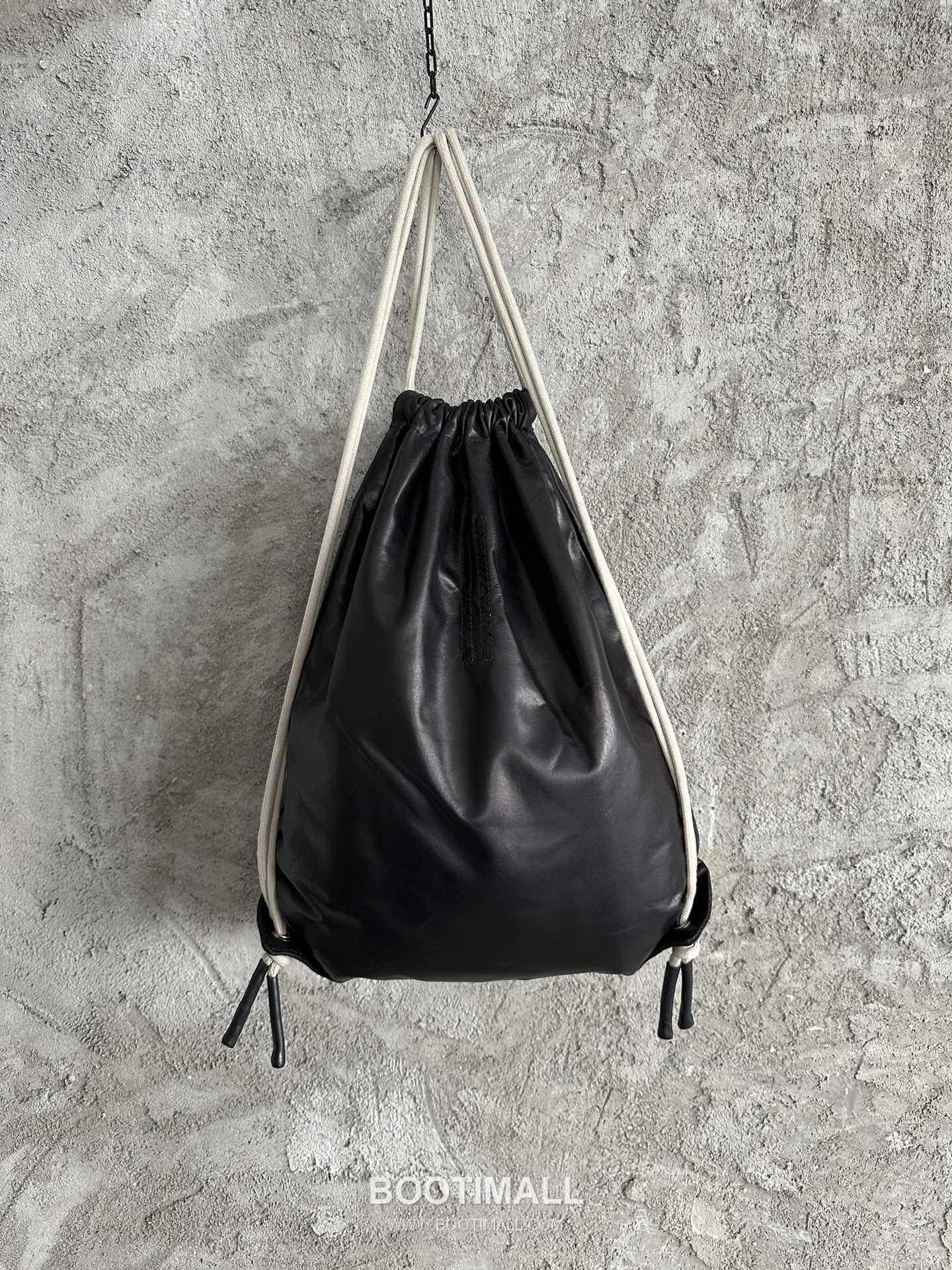 Rick Owens Drawstring Leather Backpack Calfskin Leather Brown 릭 오웬스 드로우스트링 레더 백팩 카프스킨 레더 브라운 48cm 6