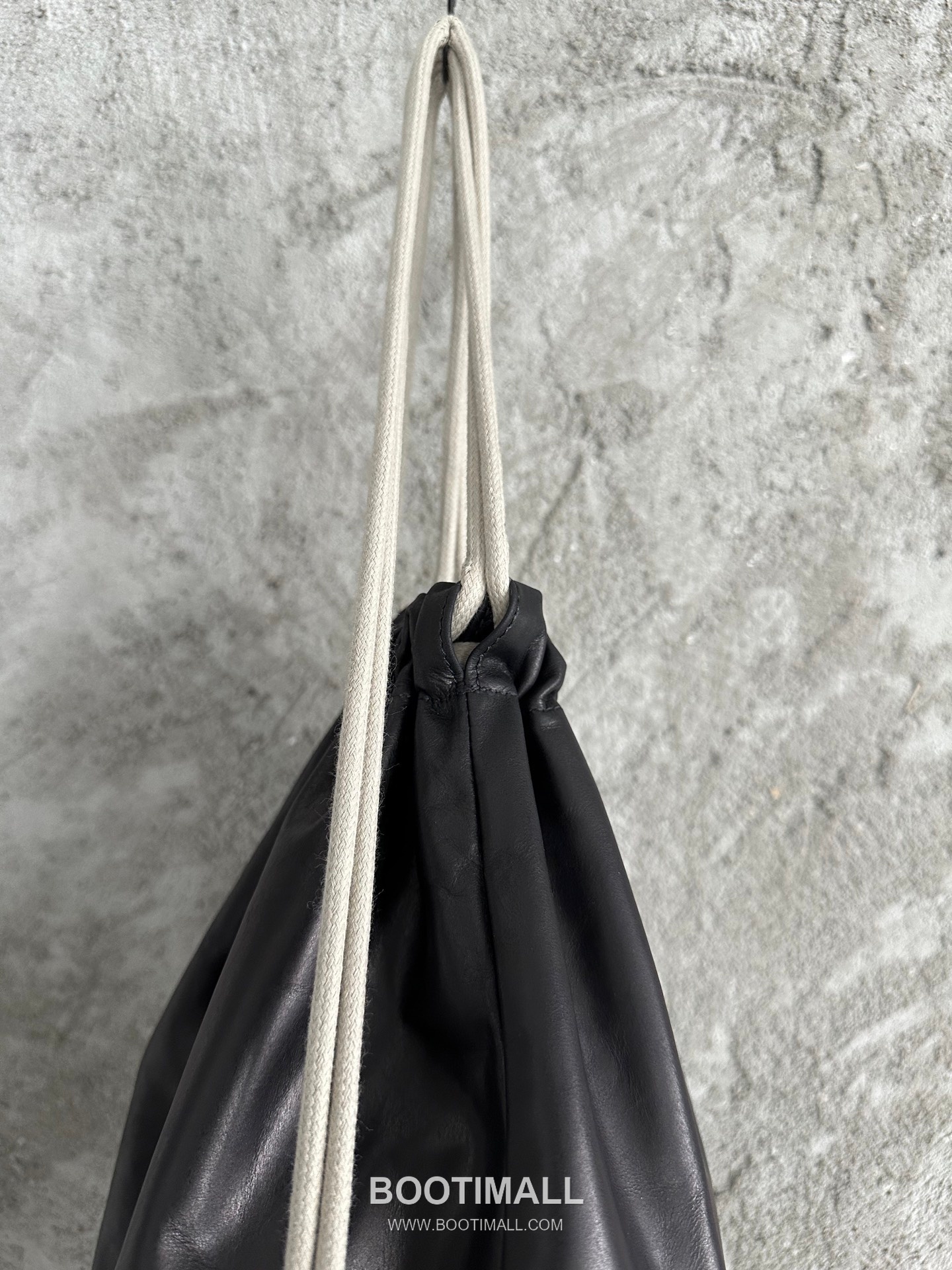 Rick Owens Drawstring Leather Backpack Calfskin Leather Brown 릭 오웬스 드로우스트링 레더 백팩 카프스킨 레더 브라운 48cm 7