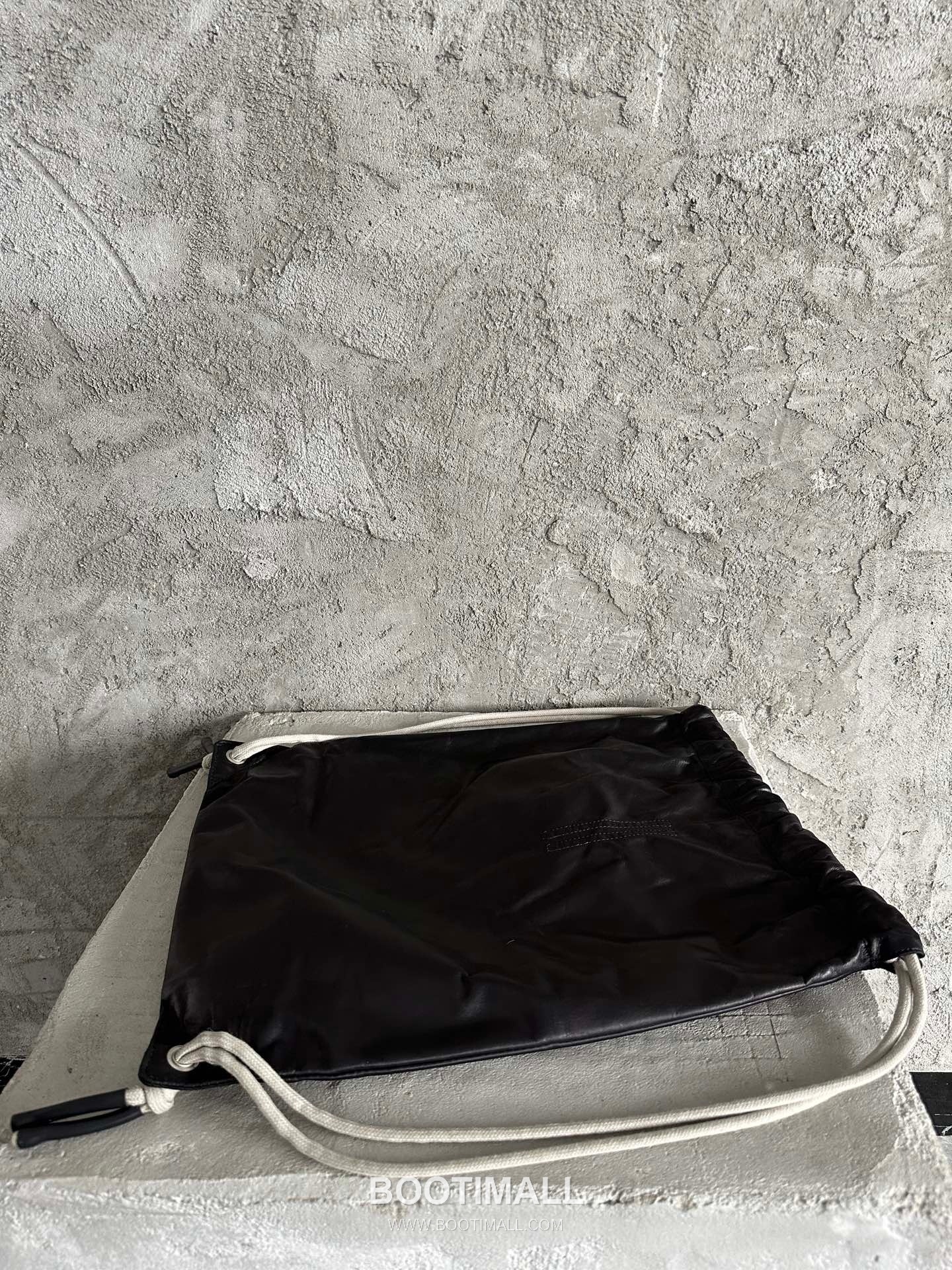 Rick Owens Drawstring Leather Backpack Calfskin Leather Brown 릭 오웬스 드로우스트링 레더 백팩 카프스킨 레더 브라운 48cm 9