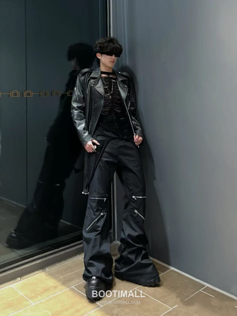 Zip Flare Pants Fabric Black 지퍼 플레어 팬츠 패브릭 블랙 1