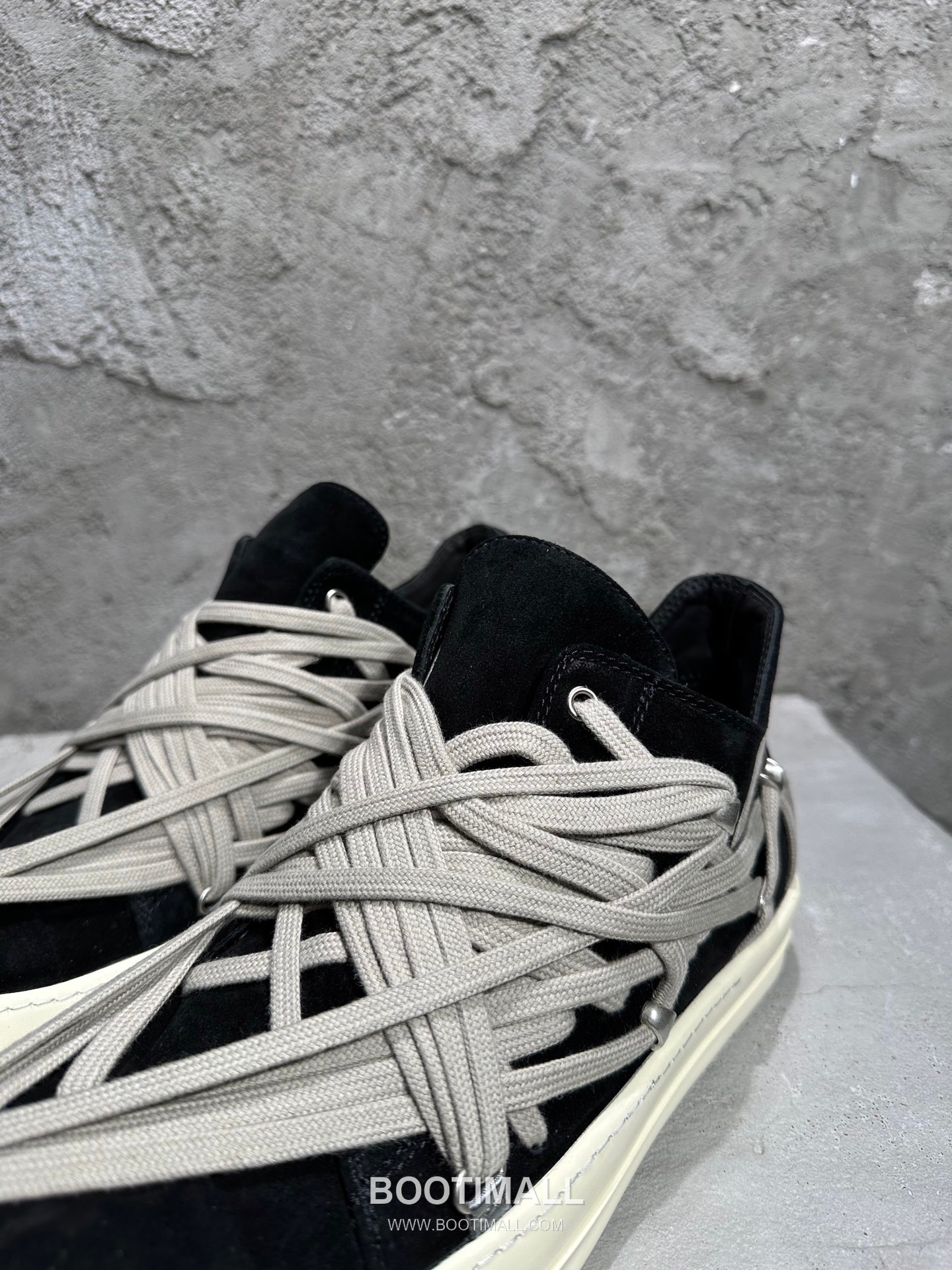 Rick Owens Lace-Up Low Sneakers Suede Cowhide Black 릭오웬스 레이스업 로우 스니커즈 스웨이드 소가죽 블랙 3