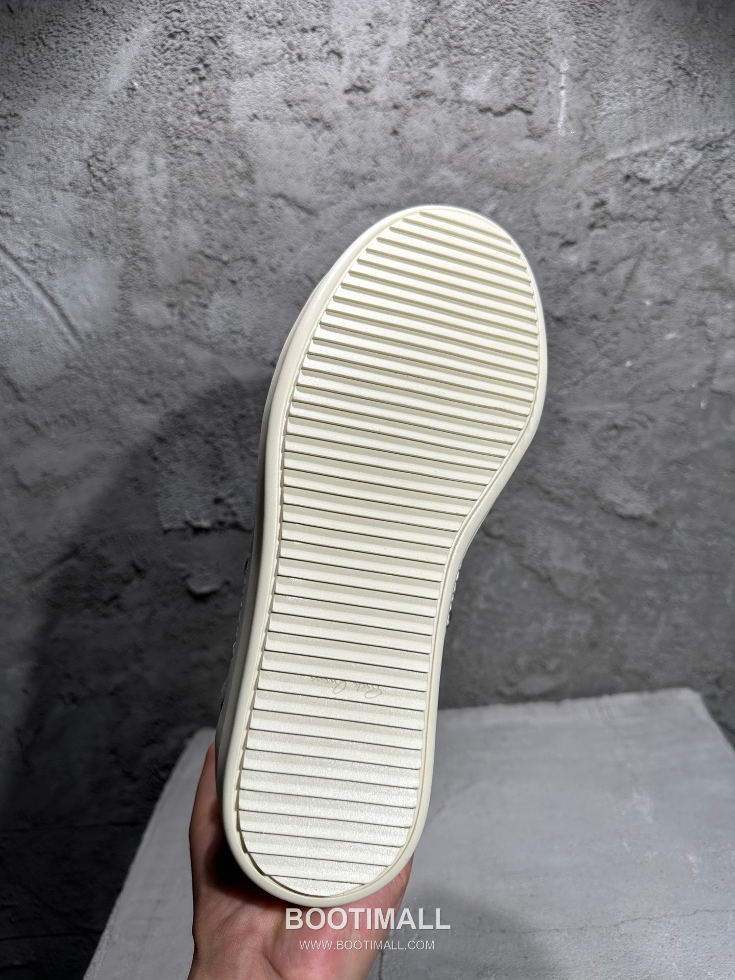 Rick Owens Lace-Up Low Sneakers Suede Cowhide Black 릭오웬스 레이스업 로우 스니커즈 스웨이드 소가죽 블랙 9