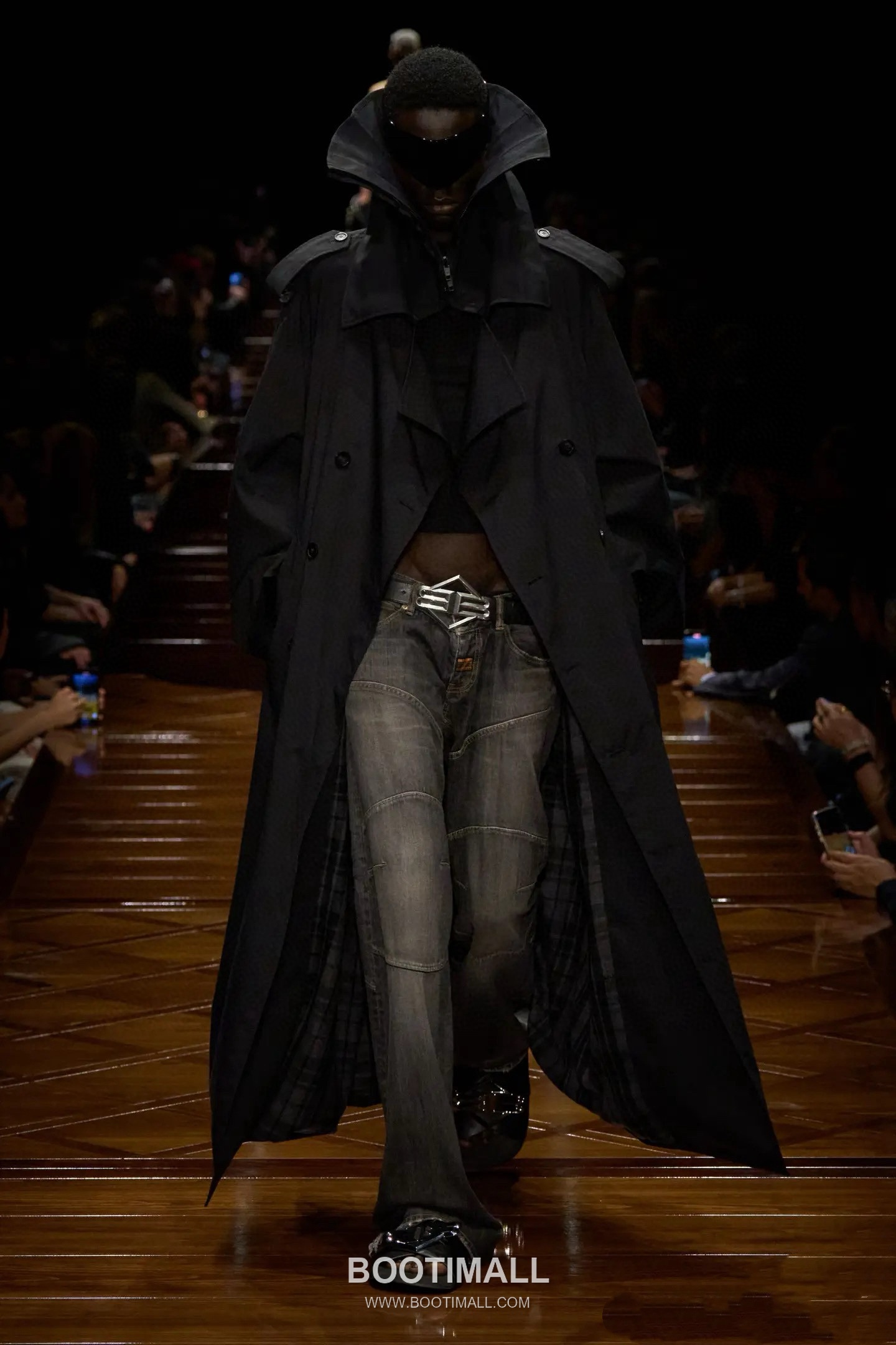 Balenciaga B Logo Slides Leather Rubber Black 발렌시아가 B 로고 슬라이드 가죽 러버 블랙 1