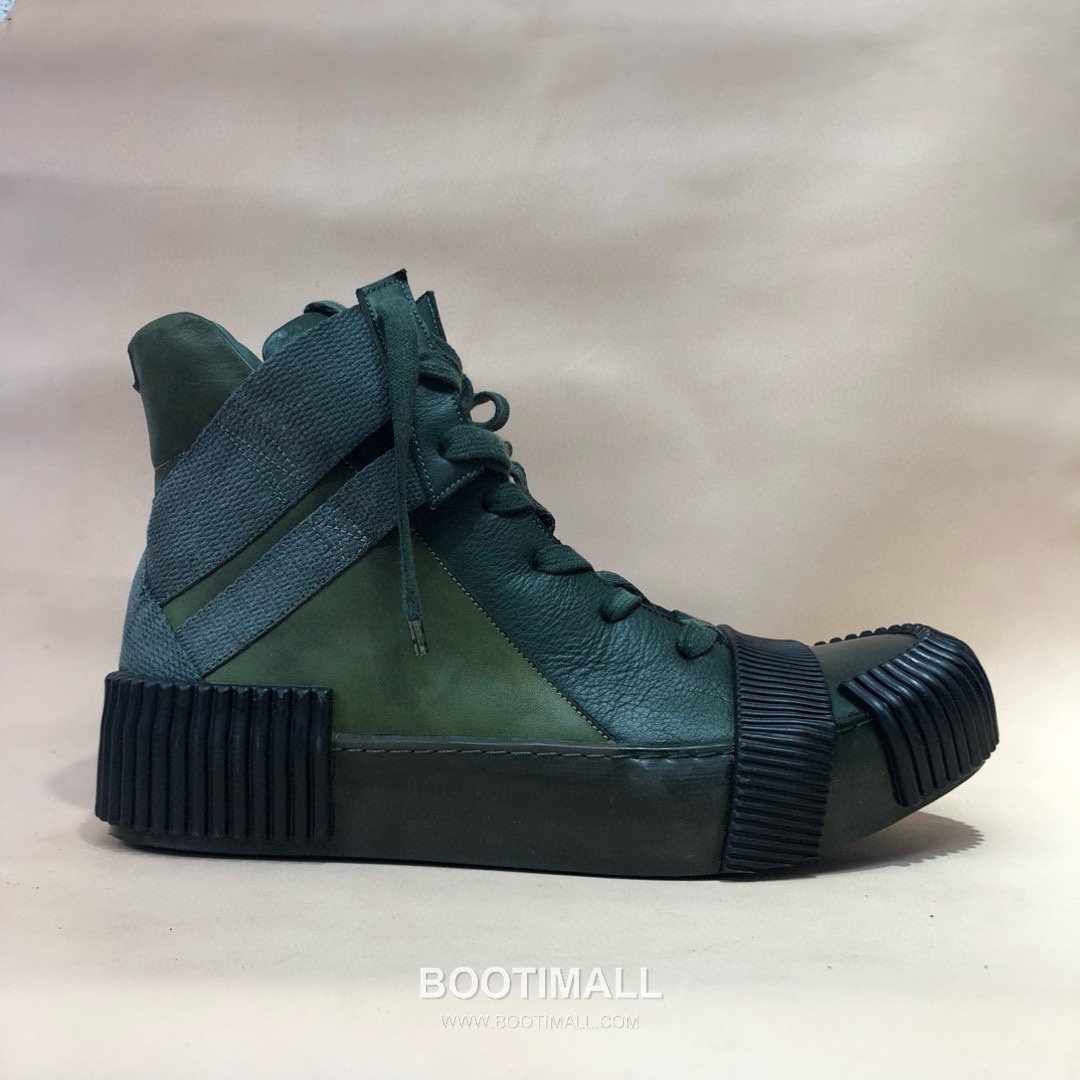 Boris Bidjan Saberi Dark 11 Sneakers Cowhide Calfskin Black 보리스 비잔 사베리 다크 11 스니커즈 소가죽 송아지가죽 블랙 1