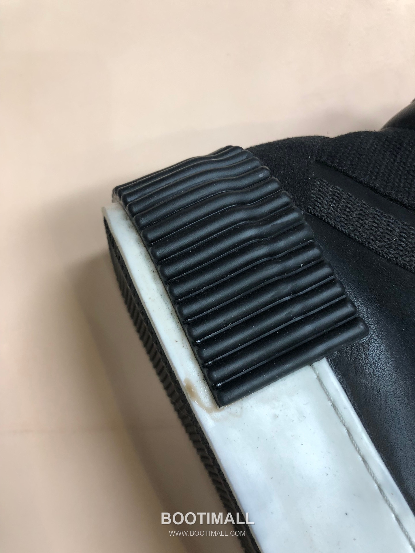 Boris Bidjan Saberi Dark 11 Sneakers Cowhide Calfskin Black 보리스 비잔 사베리 다크 11 스니커즈 소가죽 송아지가죽 블랙 4