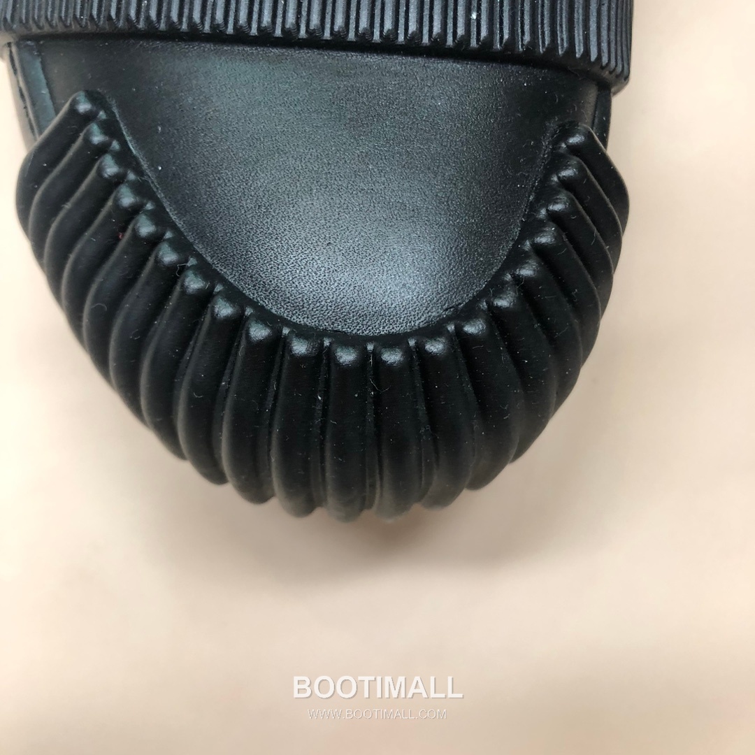 Boris Bidjan Saberi Dark 11 Sneakers Cowhide Calfskin Black 보리스 비잔 사베리 다크 11 스니커즈 소가죽 송아지가죽 블랙 4