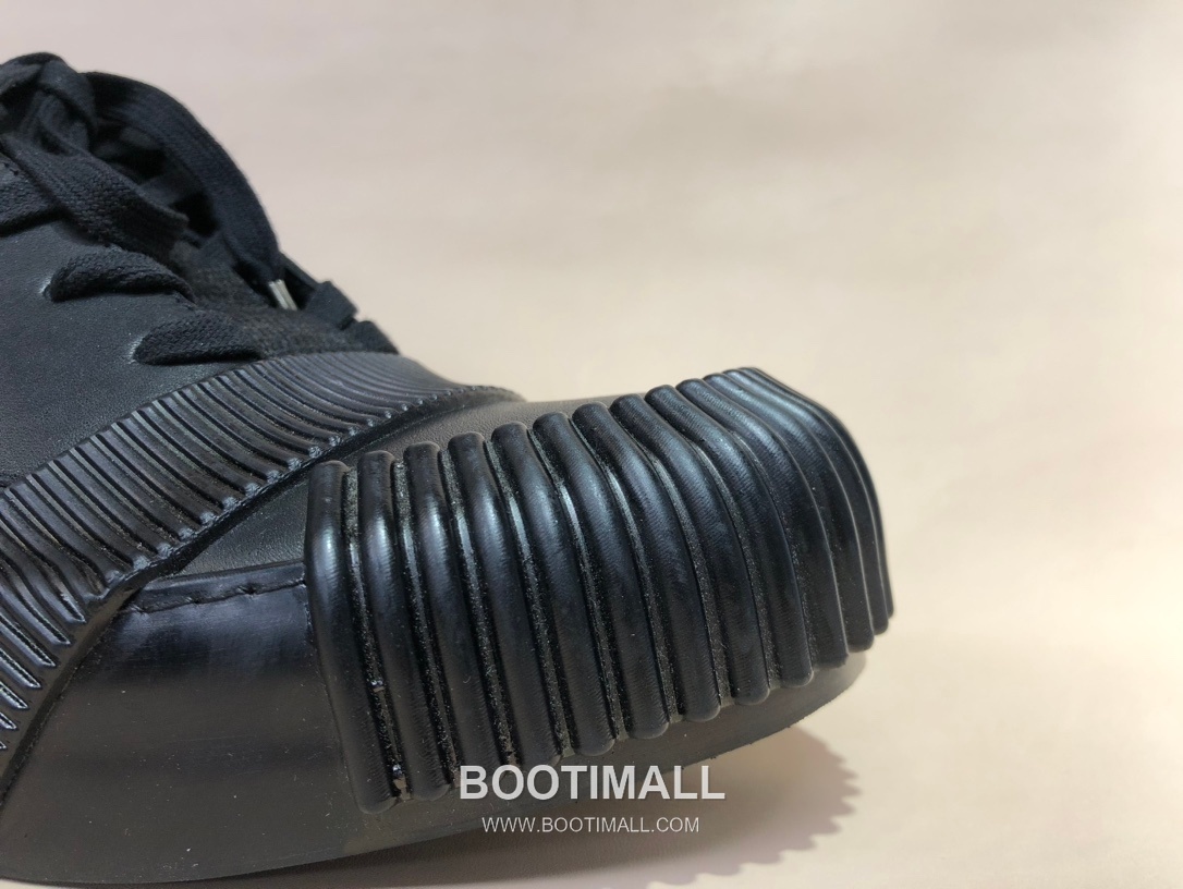 Boris Bidjan Saberi Dark 11 Sneakers Cowhide Calfskin Black 보리스 비잔 사베리 다크 11 스니커즈 소가죽 송아지가죽 블랙 3