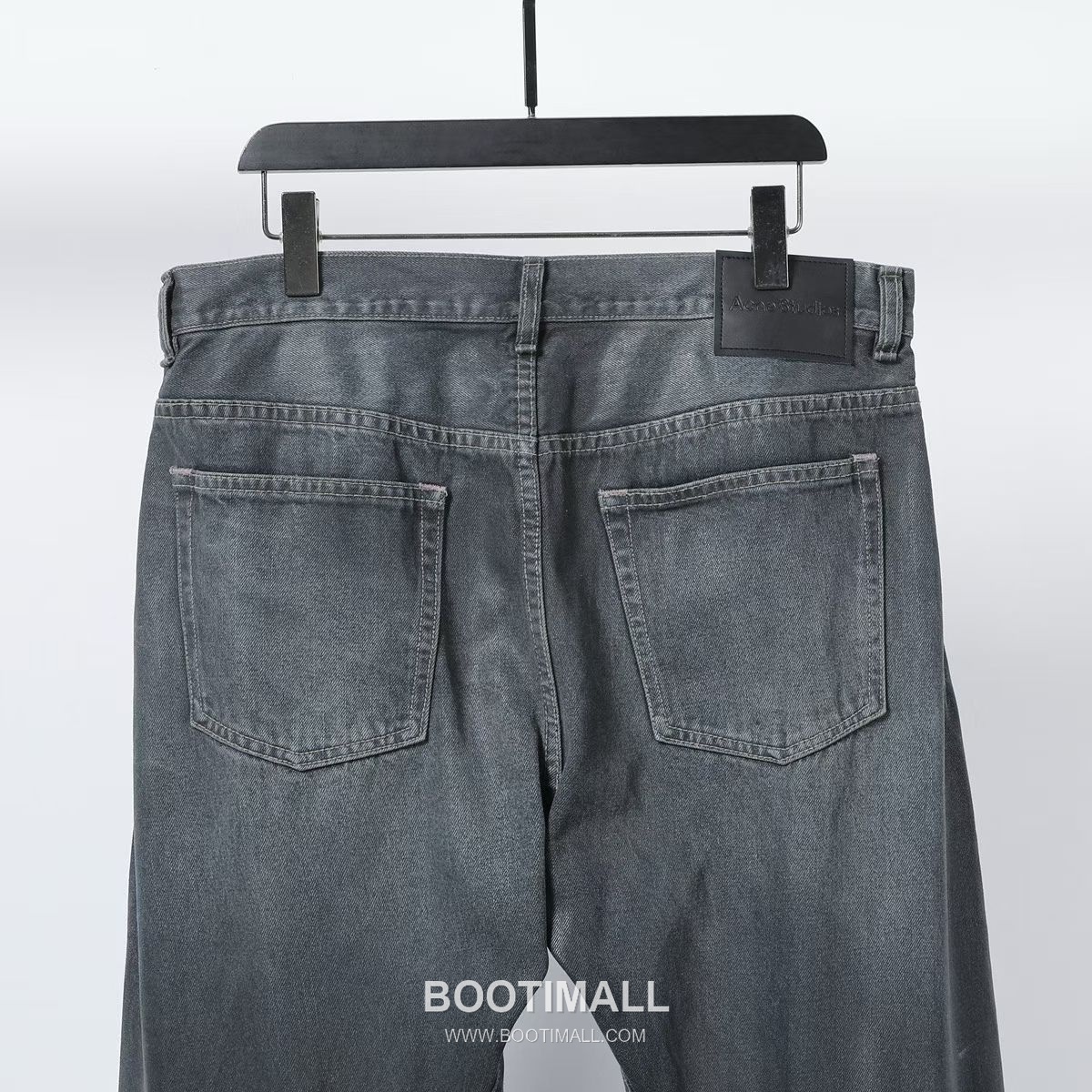 Acne Studios Waxed Curved Jeans Cotton Black 아크네스튜디오 왁스 코팅 커브드 진 코튼 블랙 3