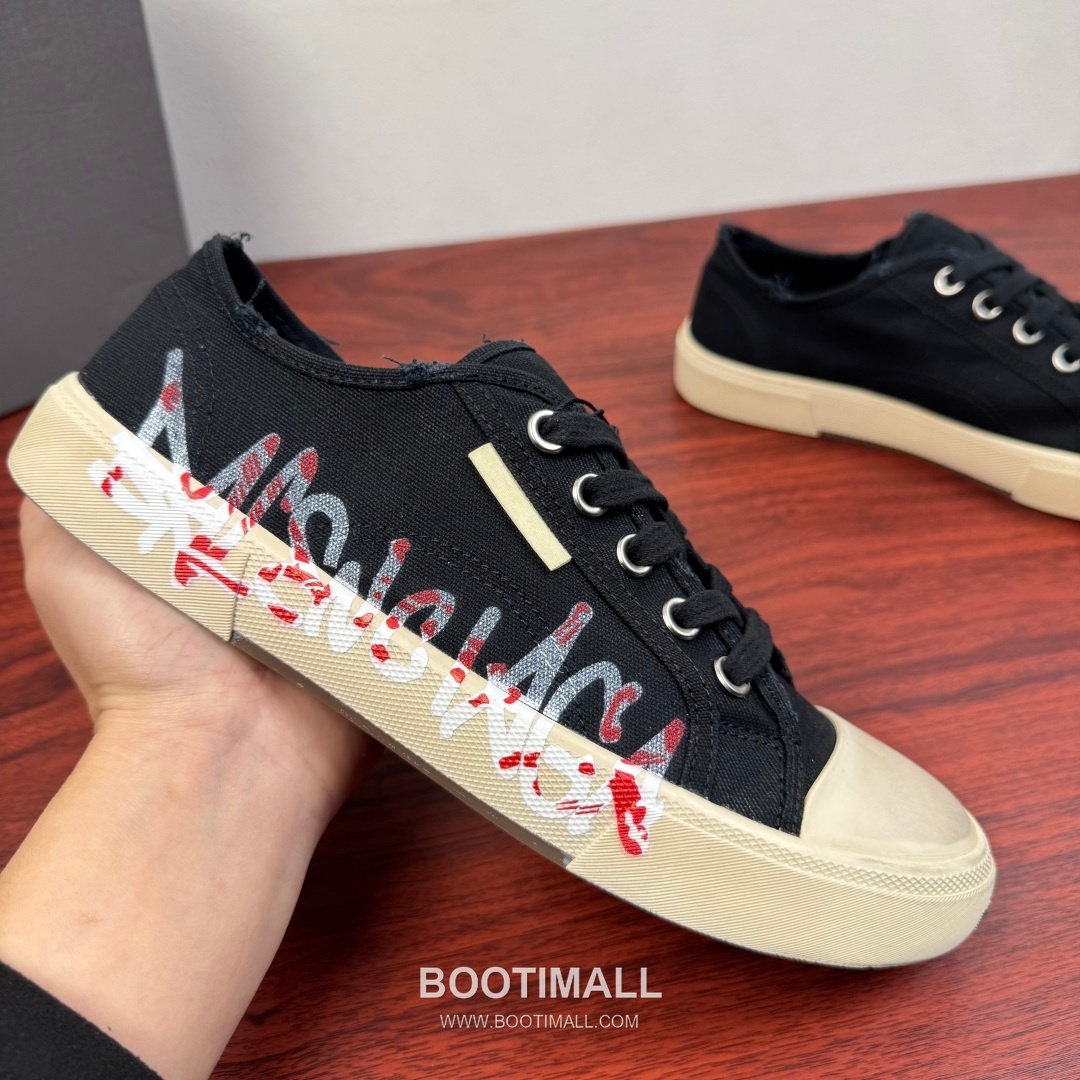 Balenciaga Paris Canvas Sneaker Canvas Rubber Off-White Sneakers 발렌시아가 파리 캔버스 스니커즈 캔버스 러버 오프화이트 4