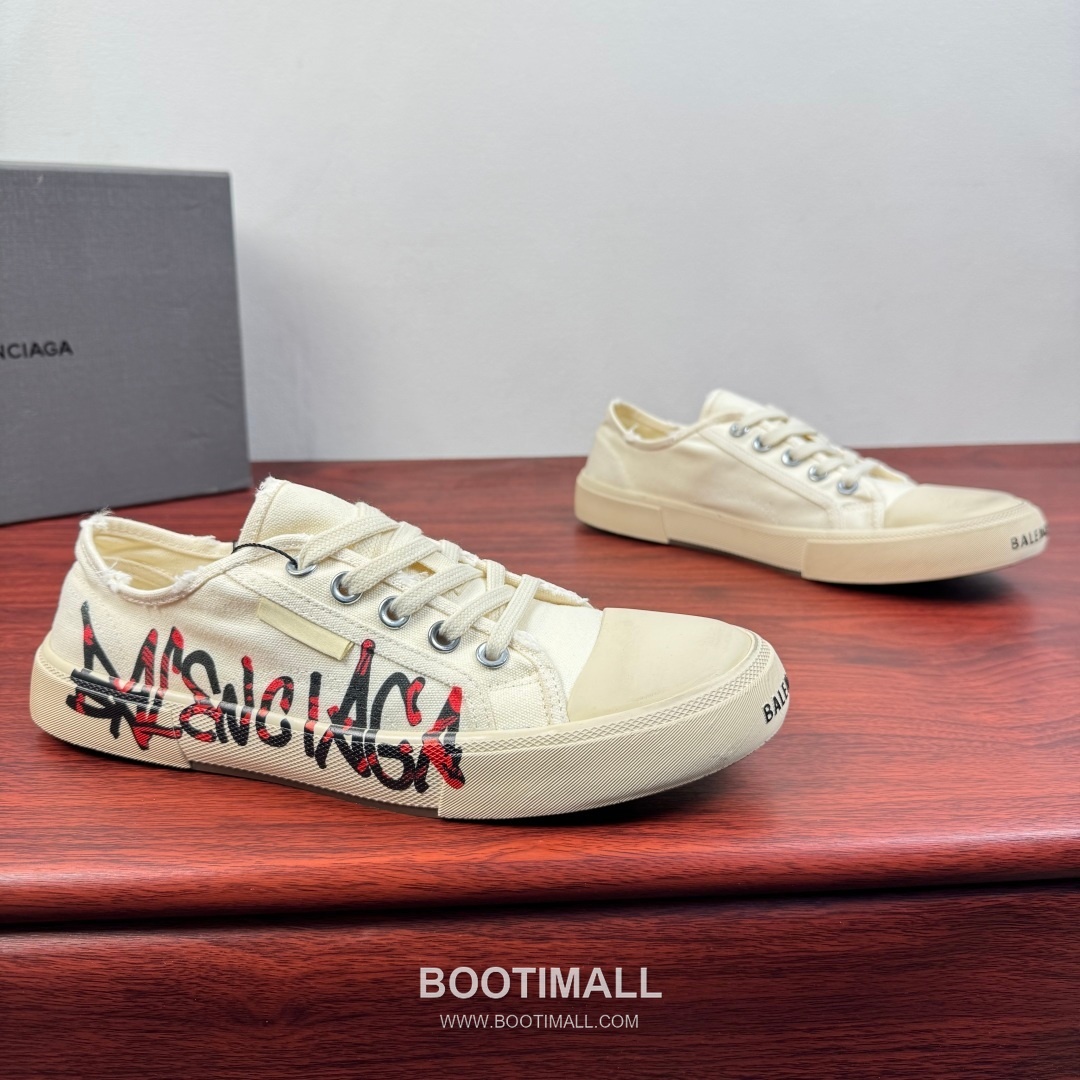 Balenciaga Paris Canvas Sneaker Canvas Rubber Off-White Sneakers 발렌시아가 파리 캔버스 스니커즈 캔버스 러버 오프화이트 1