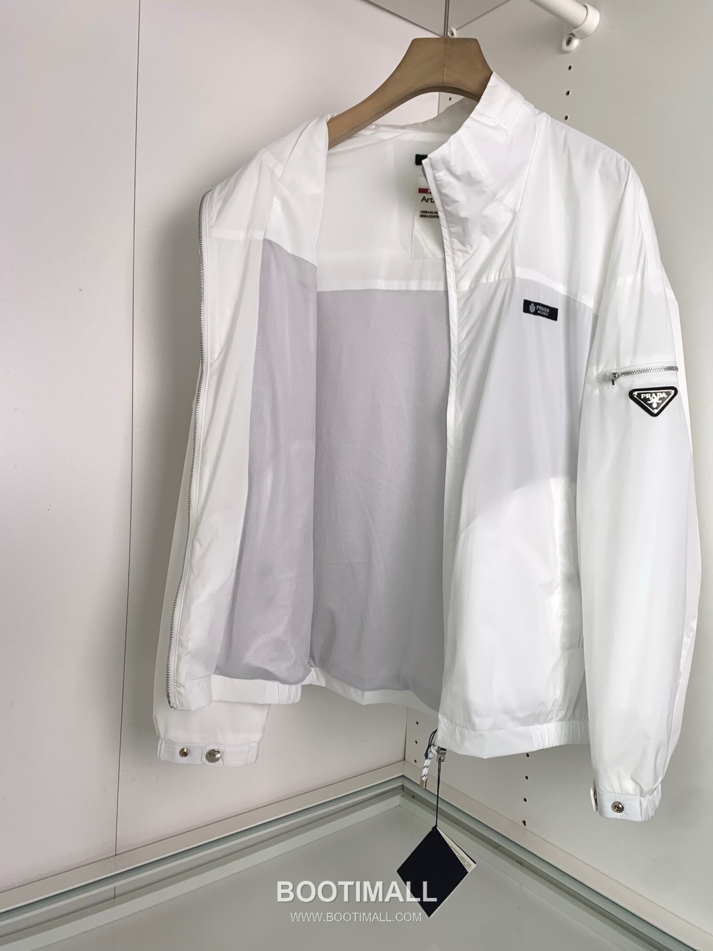 Prada Stand Collar Jacket Fiber Fabric Black 프라다 스탠드 칼라 자켓 섬유 소재 블랙 4