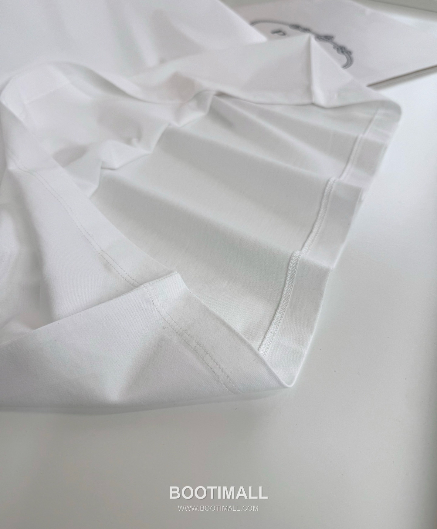 Prada Triangle Logo T-Shirt Cotton Black 프라다 트라이앵글 로고 티셔츠 코튼 블랙 5