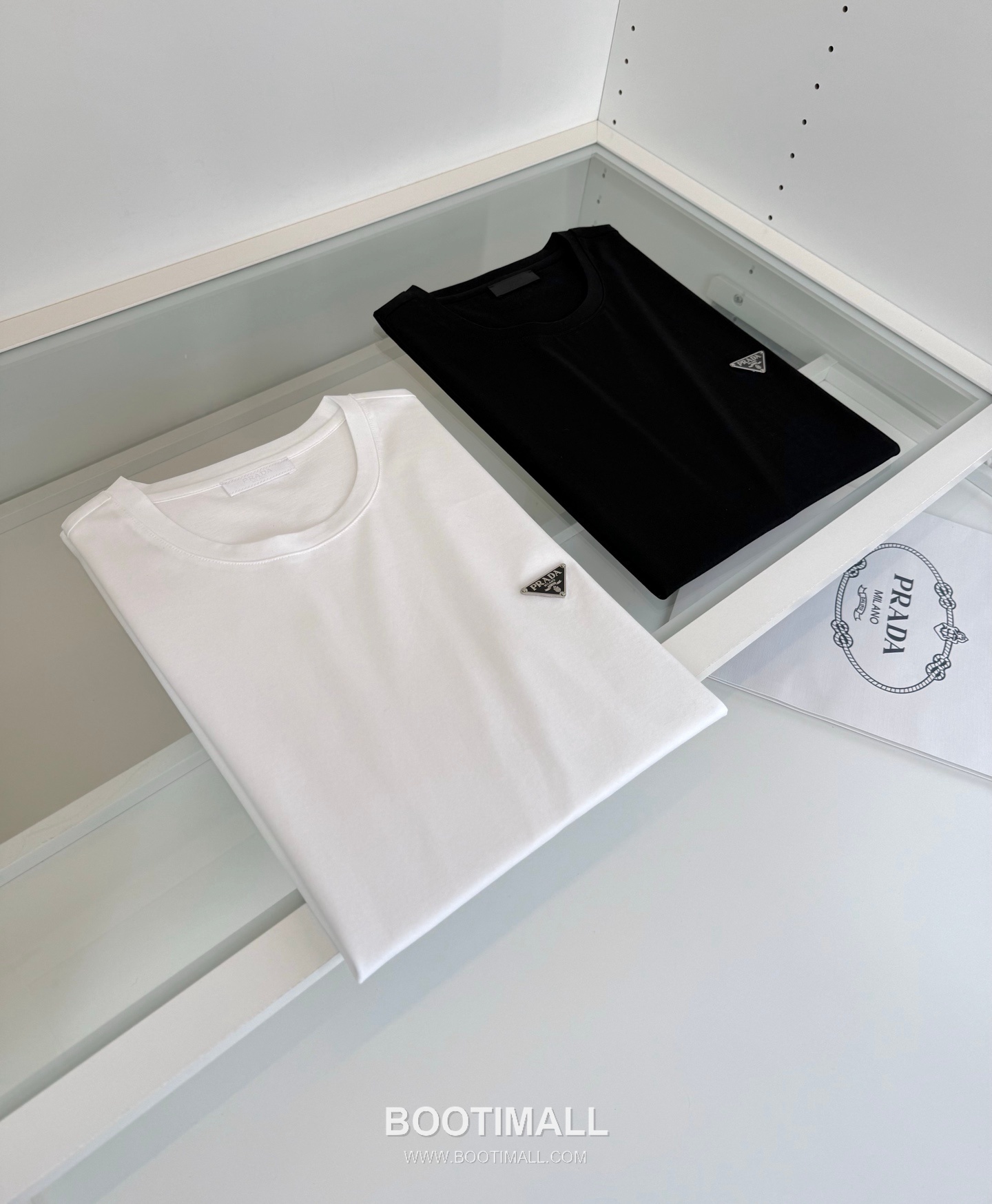 Prada Triangle Logo T-Shirt Cotton Black 프라다 트라이앵글 로고 티셔츠 코튼 블랙 8