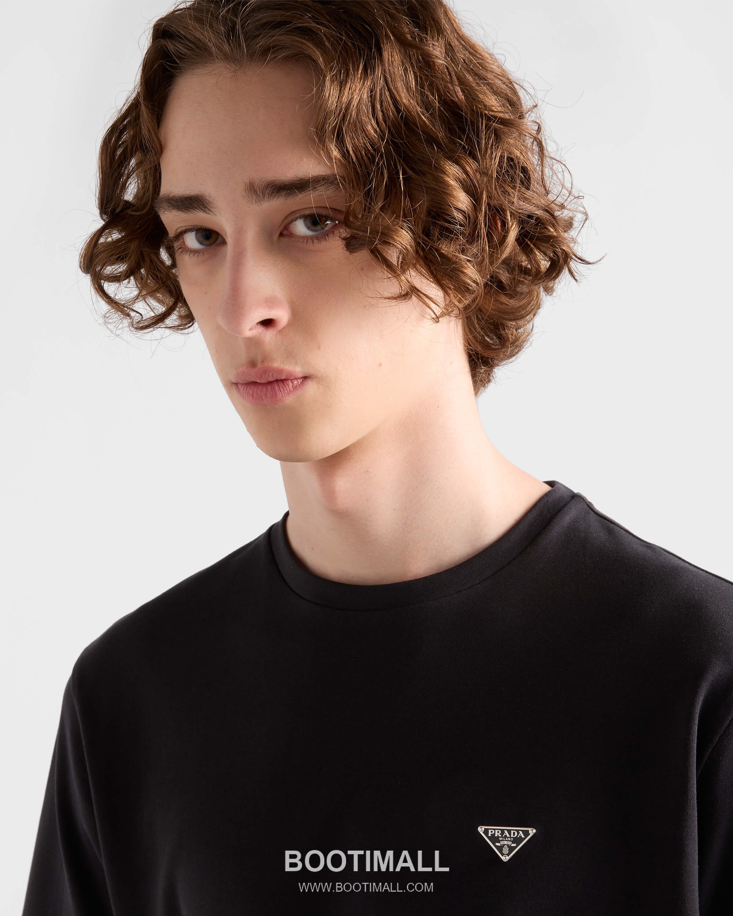 Prada Triangle Logo T-Shirt Cotton Black 프라다 트라이앵글 로고 티셔츠 코튼 블랙 12