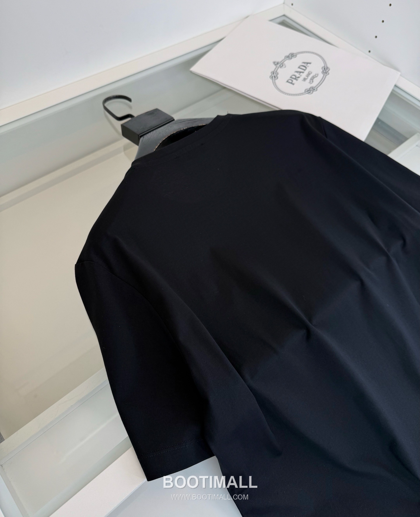 Prada Triangle Logo T-Shirt Cotton Black 프라다 트라이앵글 로고 티셔츠 코튼 블랙 7