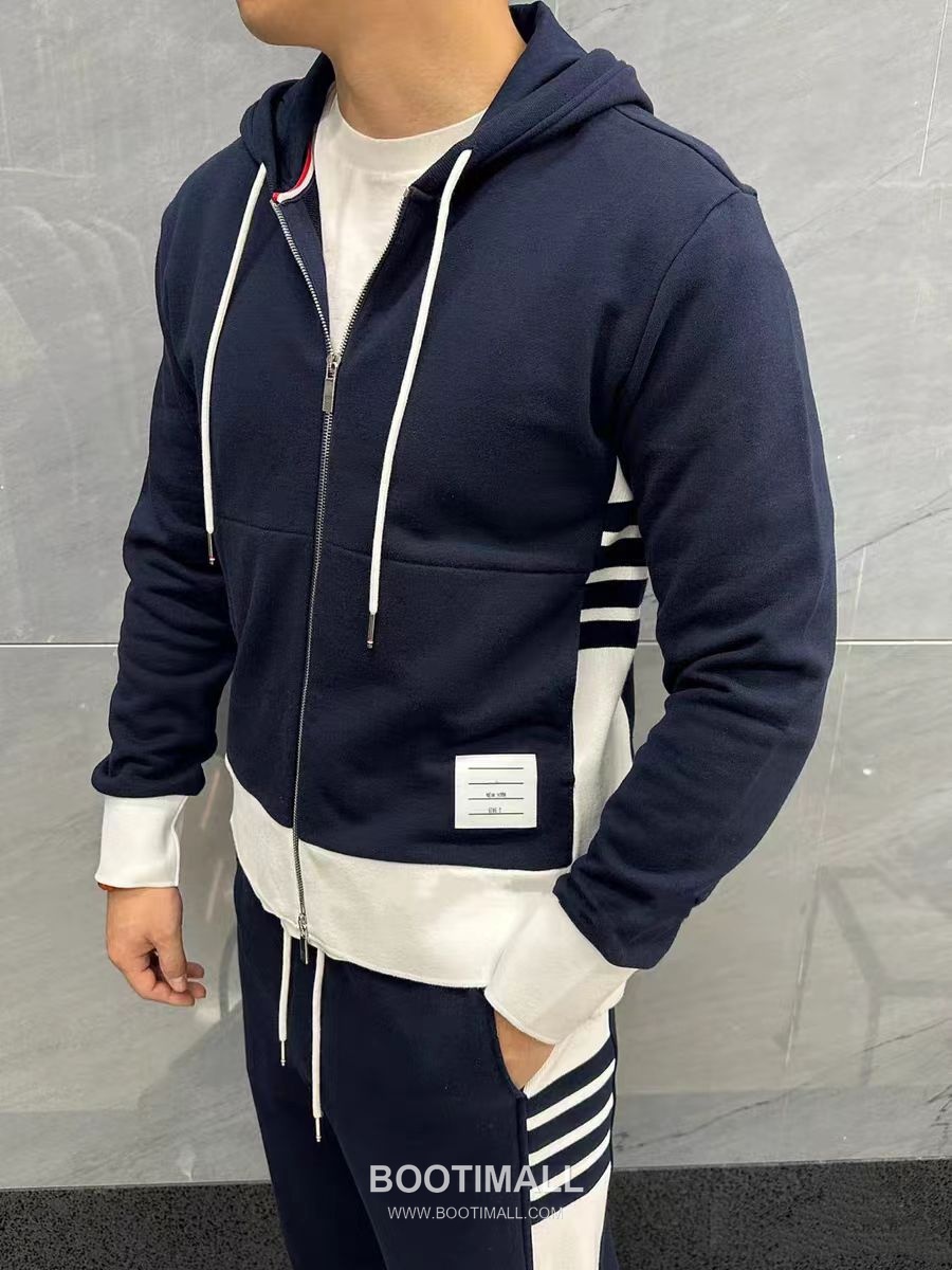 Bottega Veneta Hoodie Cardigan Cotton Navy 보테가 베네타 후드 스웨트 카디건 코튼 네이비 1