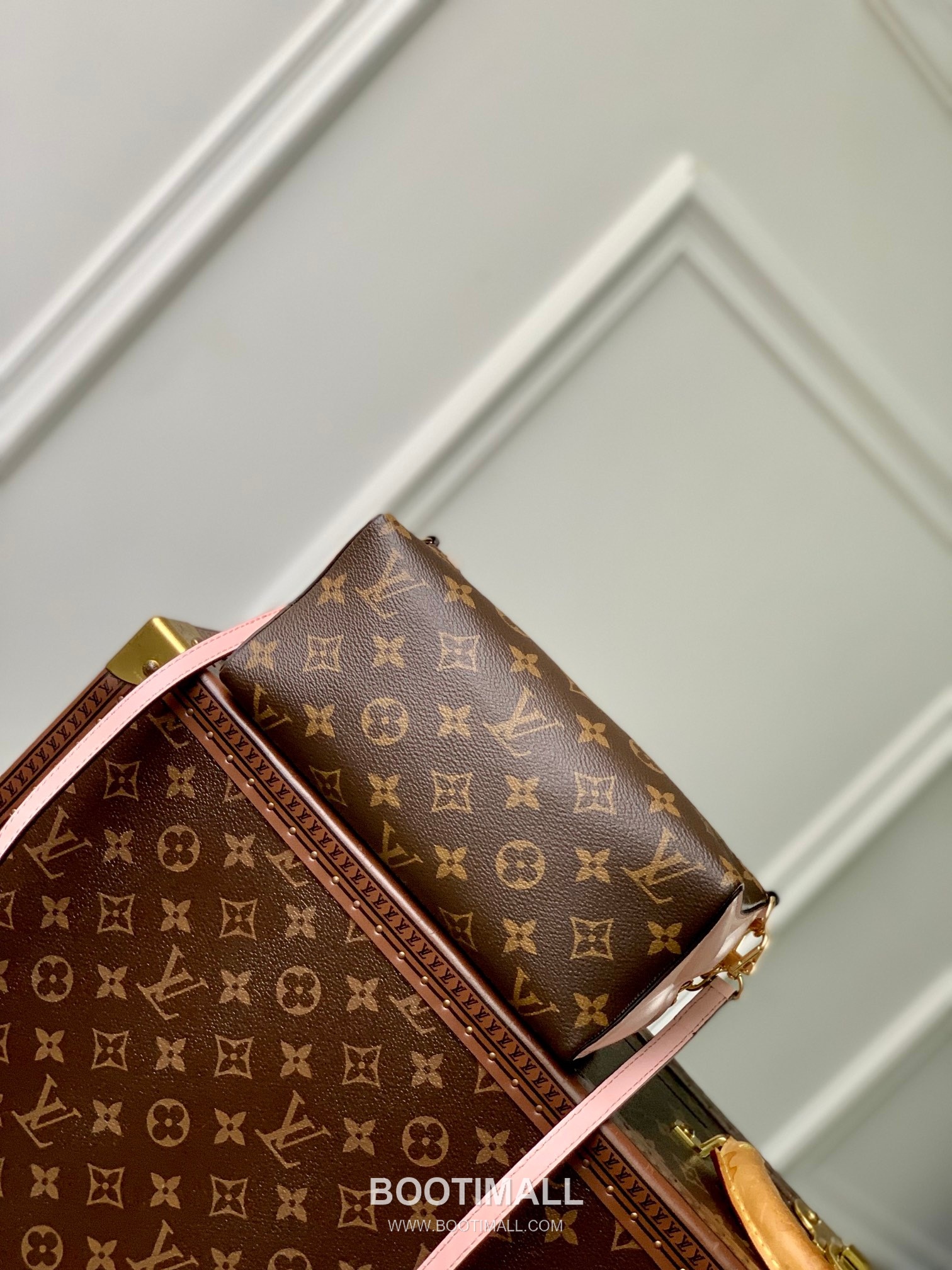 Louis Vuitton Bloom Pouch Monogram Canvas Brown 루이비통 블룸 파우치 M11303 모노그램 캔버스 브라운 22.5cm 4