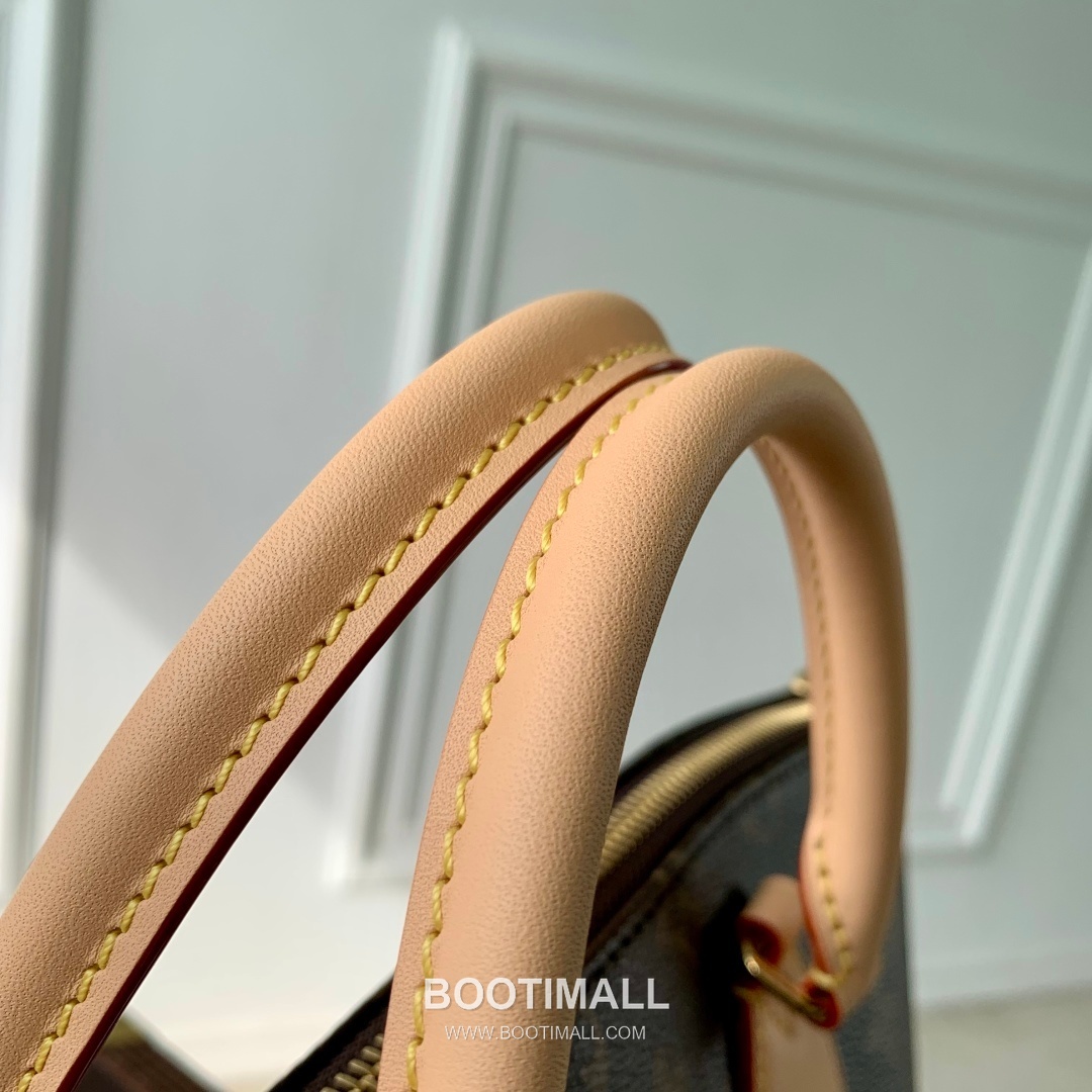 Louis Vuitton Neo Lockit PM Monogram Canvas, Leather Trim Handbag 루이비통 네오 로킷 PM 모노그램 캔버스, 가죽 트리밍 핸드백 7