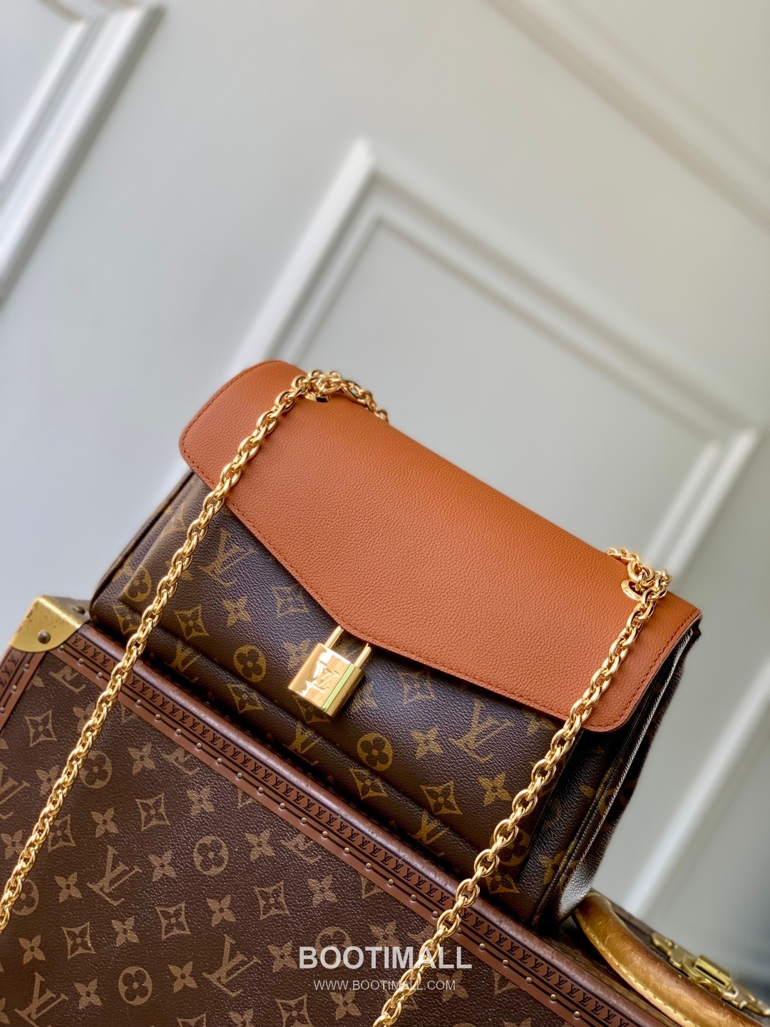 Louis Vuitton Saint-Germain PM Canvas and Leather Brown Handbag 루이비통 생제르맹 PM M27065 캔버스 및 가죽 브라운 핸드백 30.5cm 1