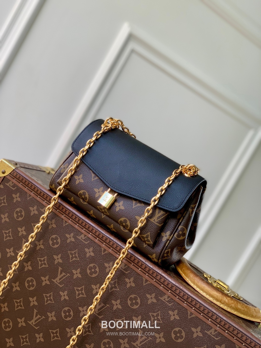 Louis Vuitton Saint Germain BB Monogram Canvas Black Top Handle Bag 루이비통 생제르맹 BB M26398 모노그램 캔버스 블랙 탑핸들백 24cm 1