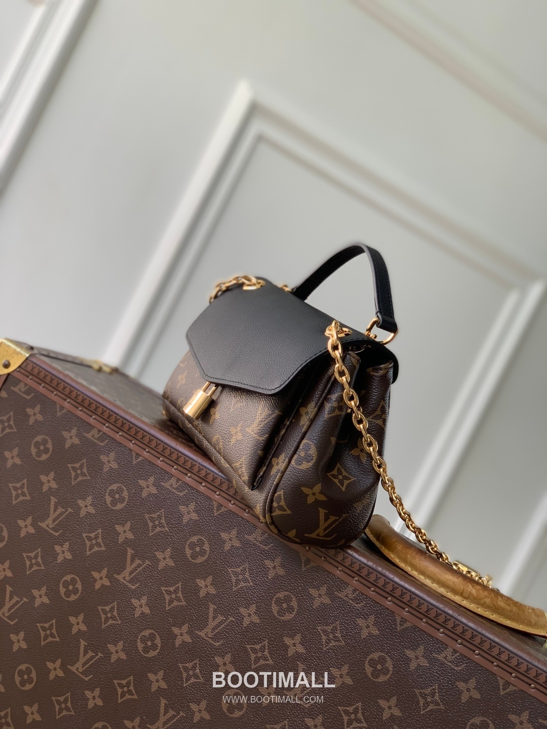 Louis Vuitton Saint Germain BB Monogram Canvas Black Top Handle Bag 루이비통 생제르맹 BB M26398 모노그램 캔버스 블랙 탑핸들백 24cm 2