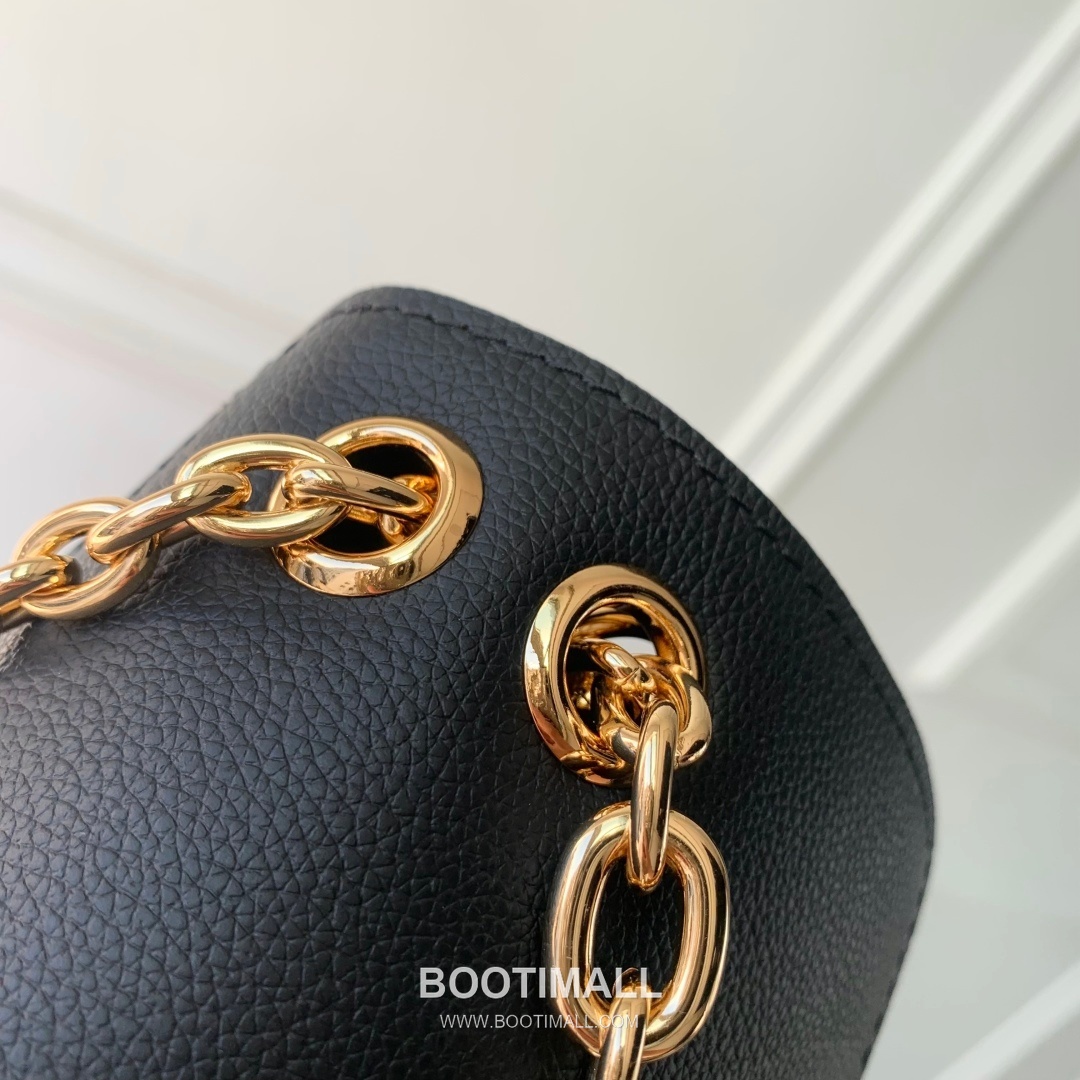 Louis Vuitton Saint Germain BB Monogram Canvas Black Top Handle Bag 루이비통 생제르맹 BB M26398 모노그램 캔버스 블랙 탑핸들백 24cm 6