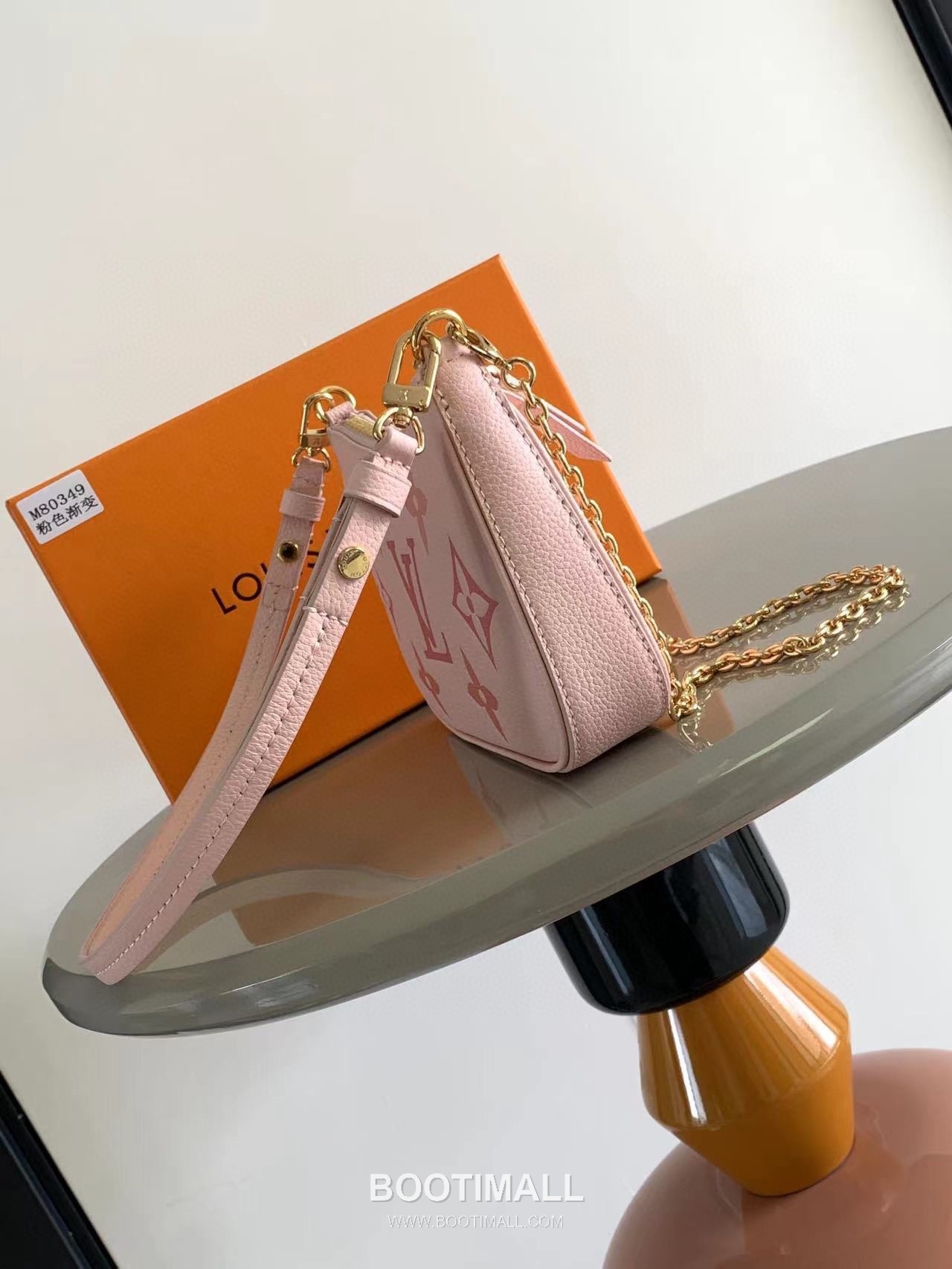 Louis Vuitton Easy Pouch Monogram Leather Dune 루이비통 이지 파우치 모노그램 레더 샌드 19cm 2