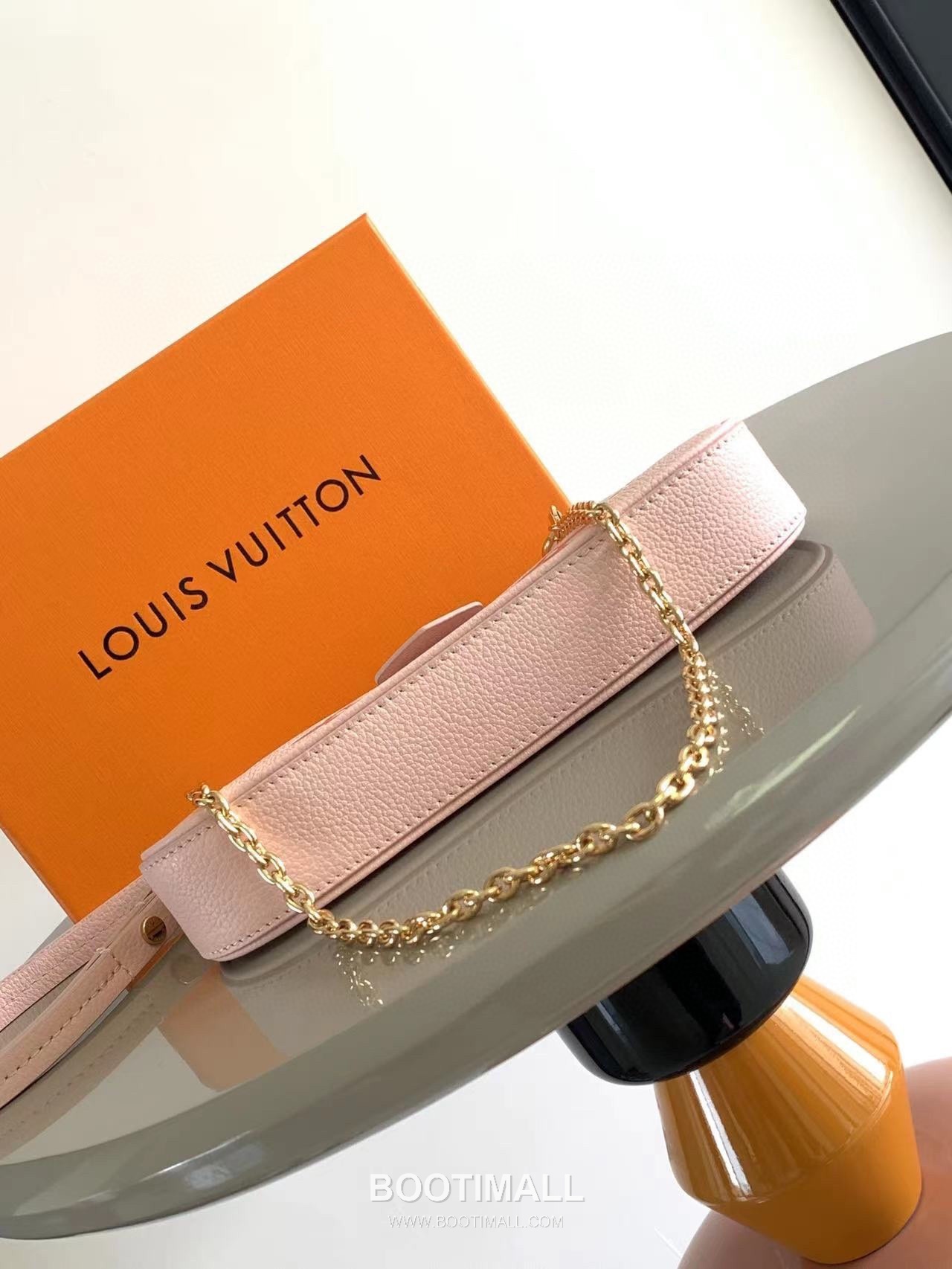 Louis Vuitton Easy Pouch Monogram Leather Dune 루이비통 이지 파우치 모노그램 레더 샌드 19cm 4
