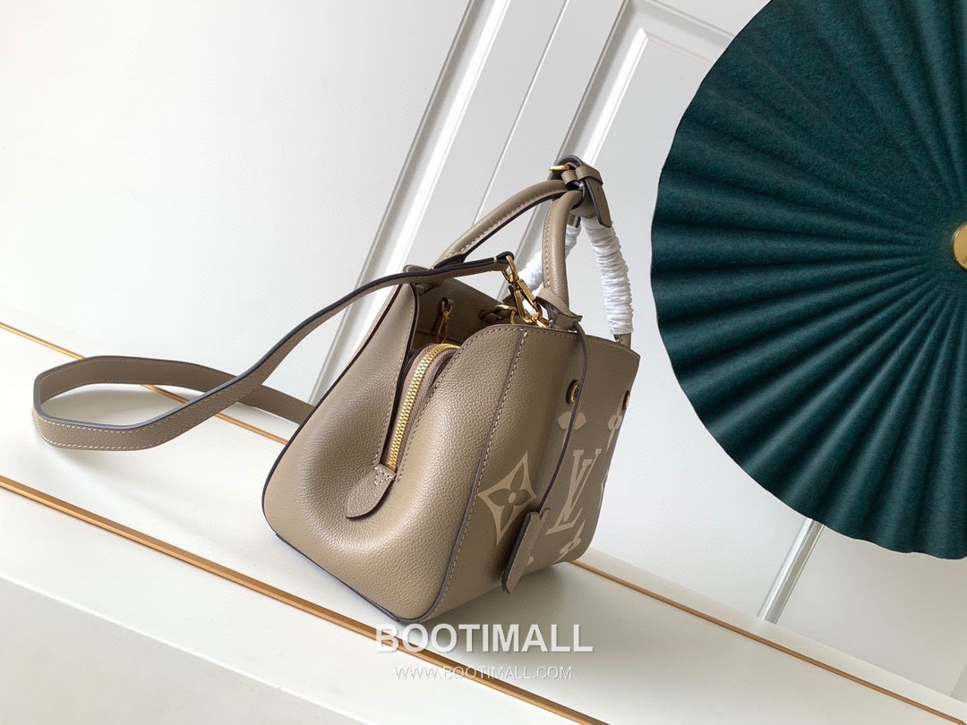 Louis Vuitton Montaigne BB Monogram Empreinte Leather Grey Handbag 루이비통 몽테뉴 BB M41053 모노그램 앙프렝뜨 레더 그레이 핸드백 29cm 2