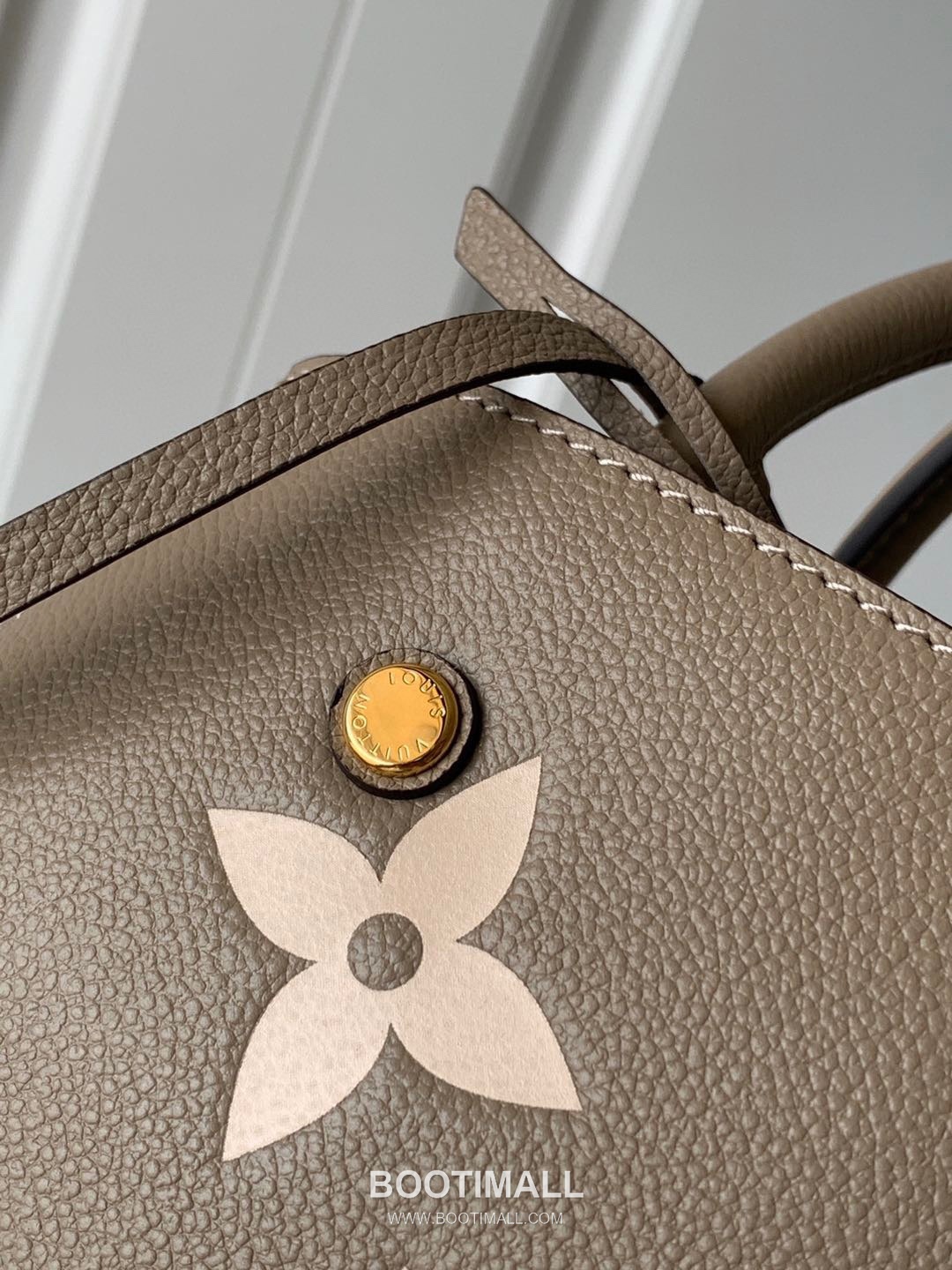 Louis Vuitton Montaigne BB Monogram Empreinte Leather Grey Handbag 루이비통 몽테뉴 BB M41053 모노그램 앙프렝뜨 레더 그레이 핸드백 29cm 4