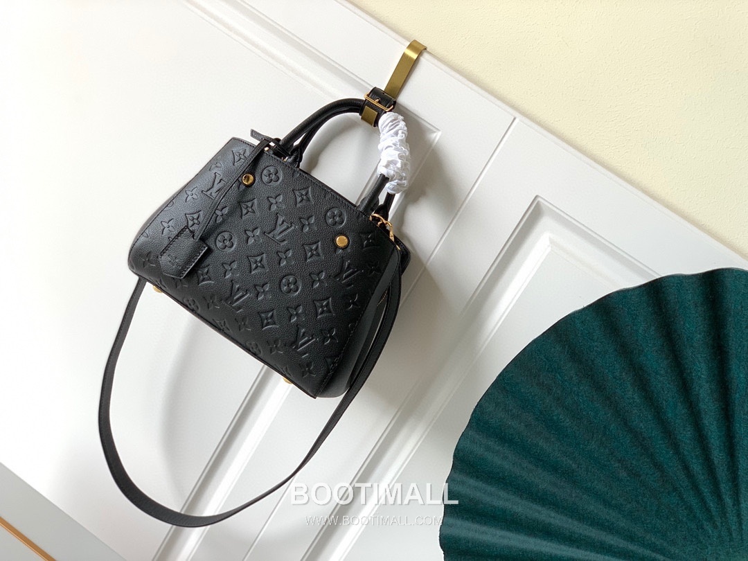 Louis Vuitton Montaigne Handbag Monogram Empreinte Leather Black 루이비통 몽테뉴 핸드백 M41053 모노그램 앙프렝뜨 레더 블랙 29cm 1