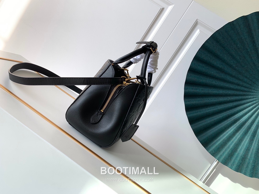 Louis Vuitton Montaigne Handbag Monogram Empreinte Leather Black 루이비통 몽테뉴 핸드백 M41053 모노그램 앙프렝뜨 레더 블랙 29cm 3