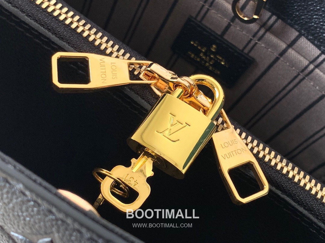 Louis Vuitton Montaigne Handbag Monogram Empreinte Leather Black 루이비통 몽테뉴 핸드백 M41053 모노그램 앙프렝뜨 레더 블랙 29cm 9