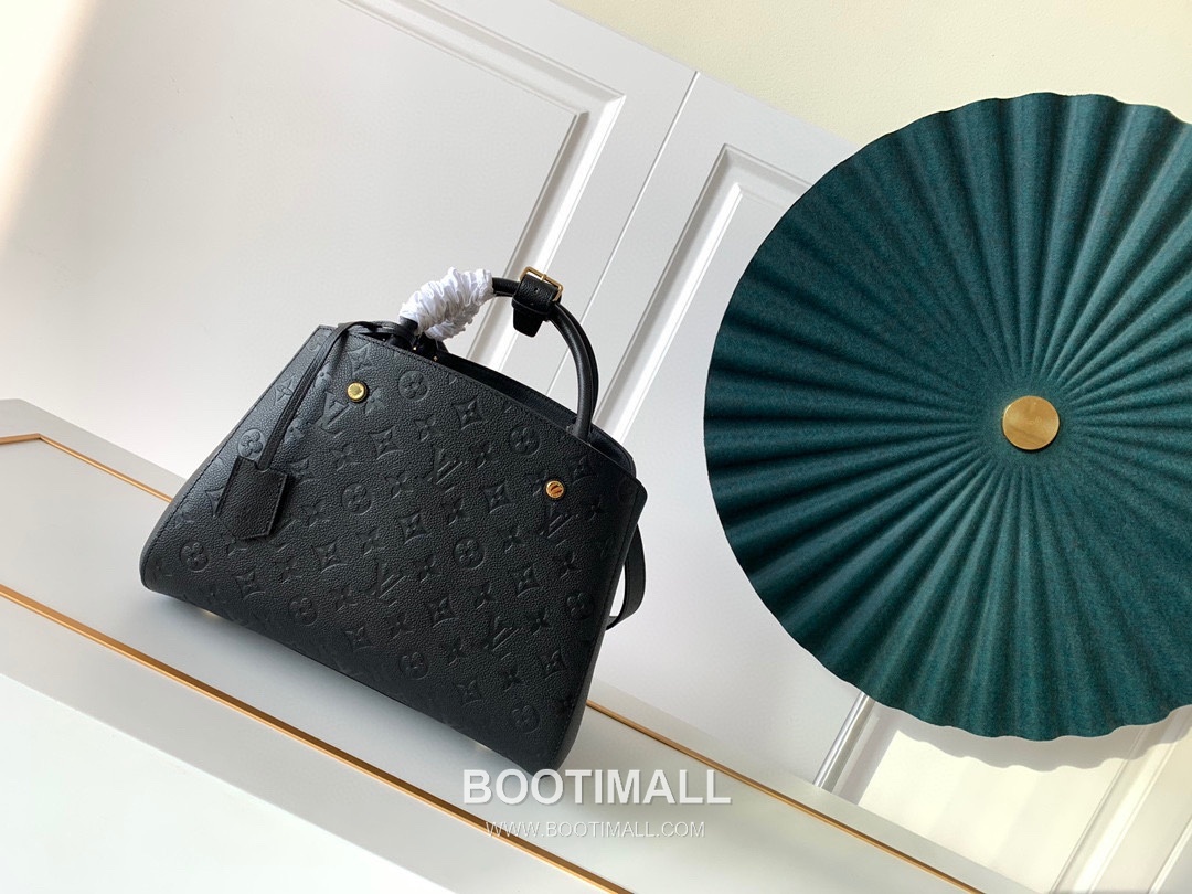 Louis Vuitton Montaigne MM Monogram Empreinte Leather Black Handbag 루이비통 몽테뉴 MM M41048 모노그램 앙프렝뜨 레더 블랙 핸드백 33cm 2