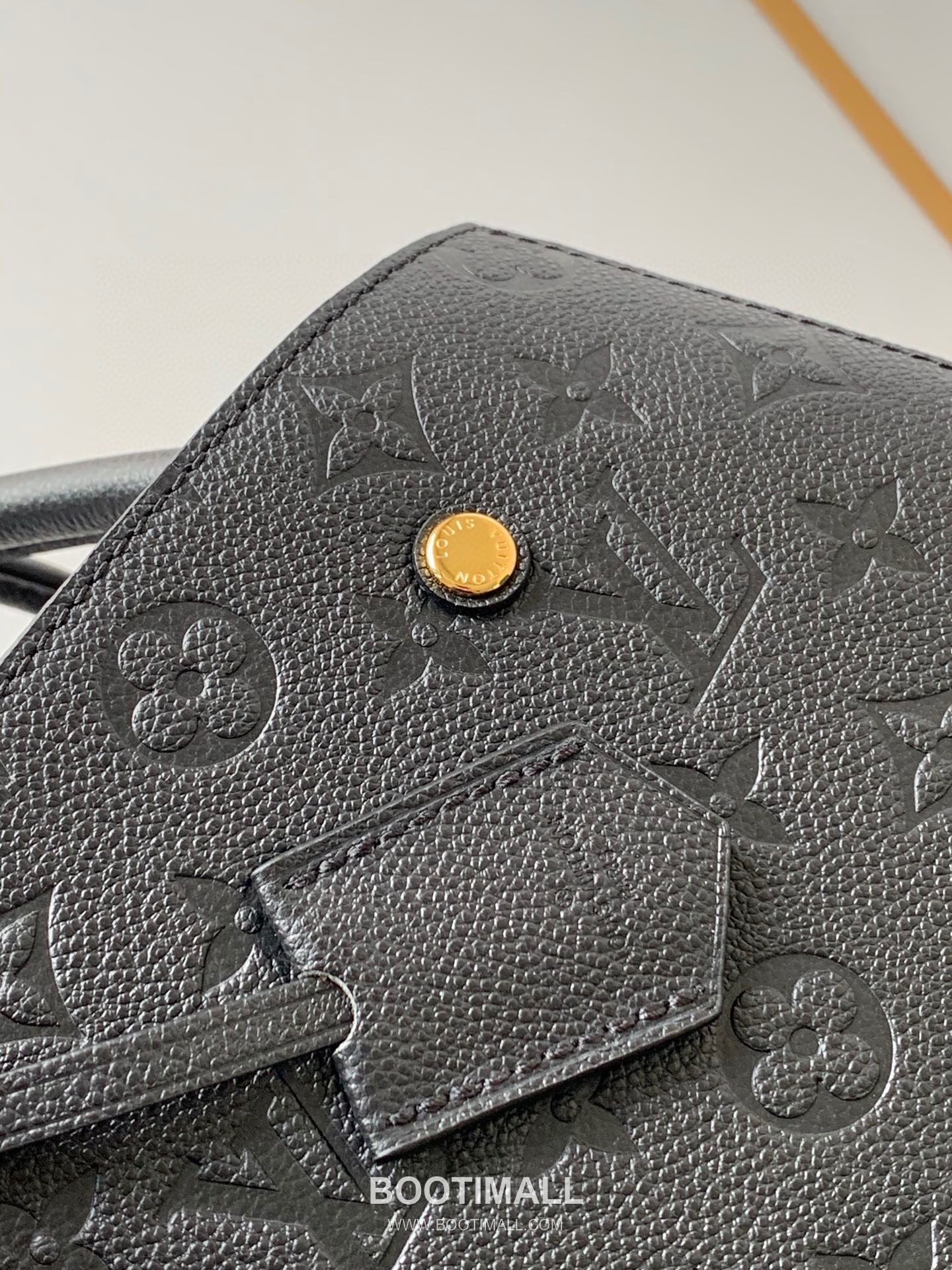 Louis Vuitton Montaigne MM Monogram Empreinte Leather Black Handbag 루이비통 몽테뉴 MM M41048 모노그램 앙프렝뜨 레더 블랙 핸드백 33cm 5