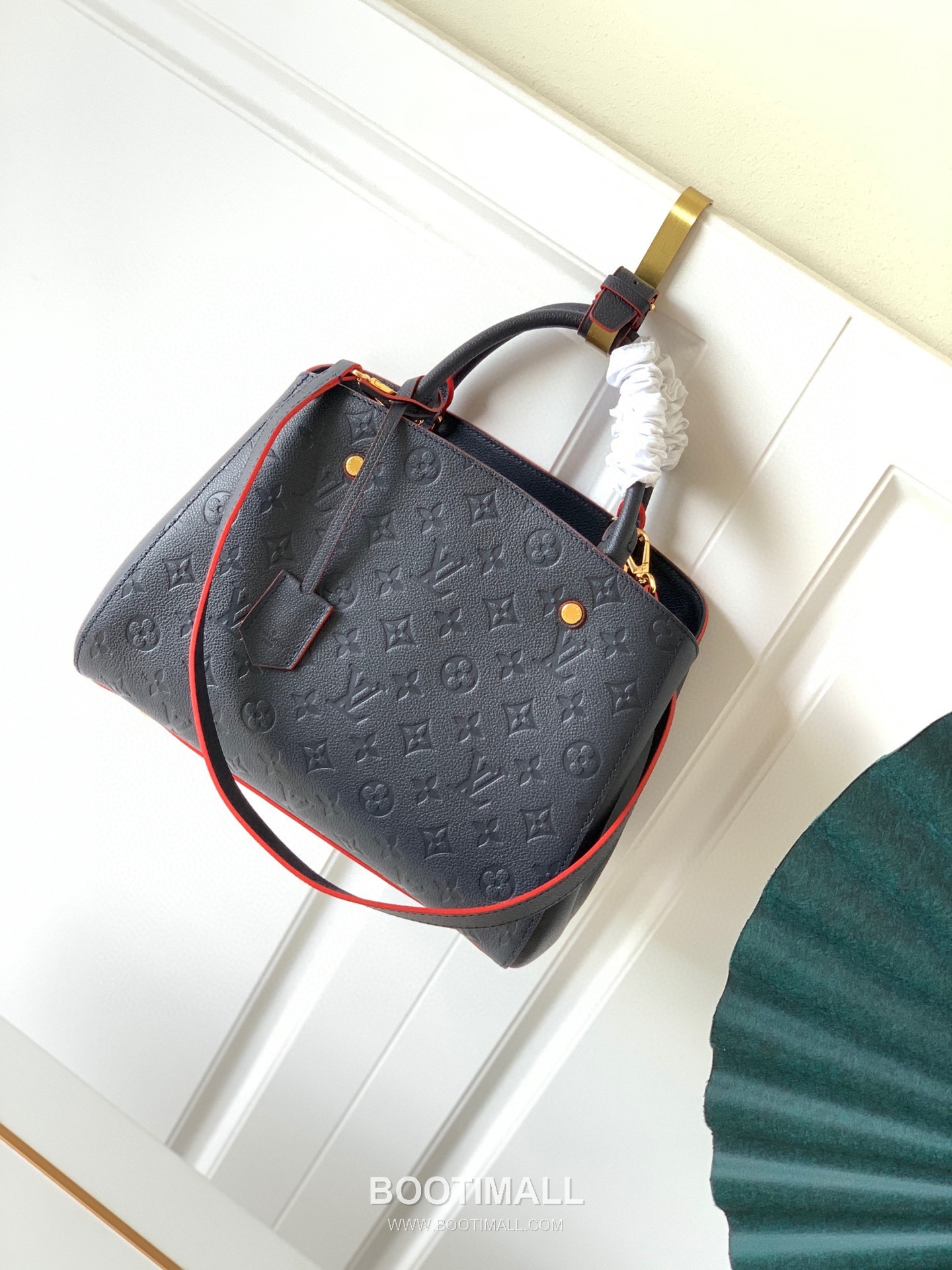 Louis Vuitton Montaigne MM Monogram Empreinte Leather Black Handbag 루이비통 몽테뉴 MM M41048 모노그램 앙프렝뜨 레더 블랙 핸드백 33cm 1