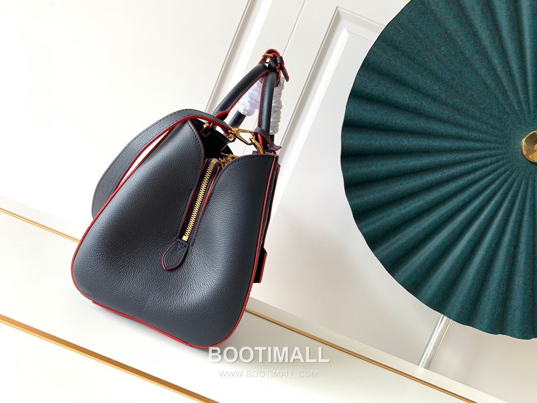 Louis Vuitton Montaigne MM Monogram Empreinte Leather Black Handbag 루이비통 몽테뉴 MM M41048 모노그램 앙프렝뜨 레더 블랙 핸드백 33cm 3