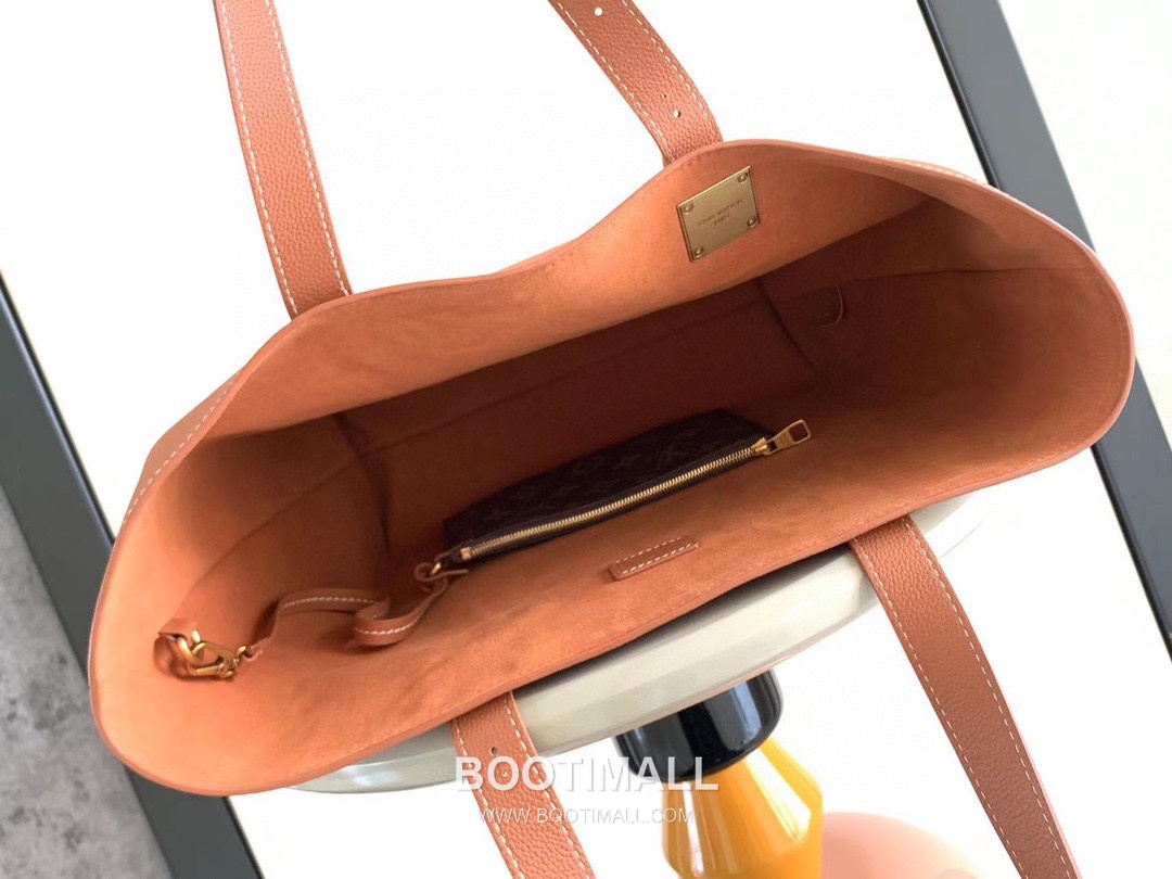 Louis Vuitton Low Key Cabas MM Grained Cowhide Leather Black Tote Bag 루이비통 로우 키 카바스 미디엄 그레인드 소가죽 블랙 토트백 47cm 8
