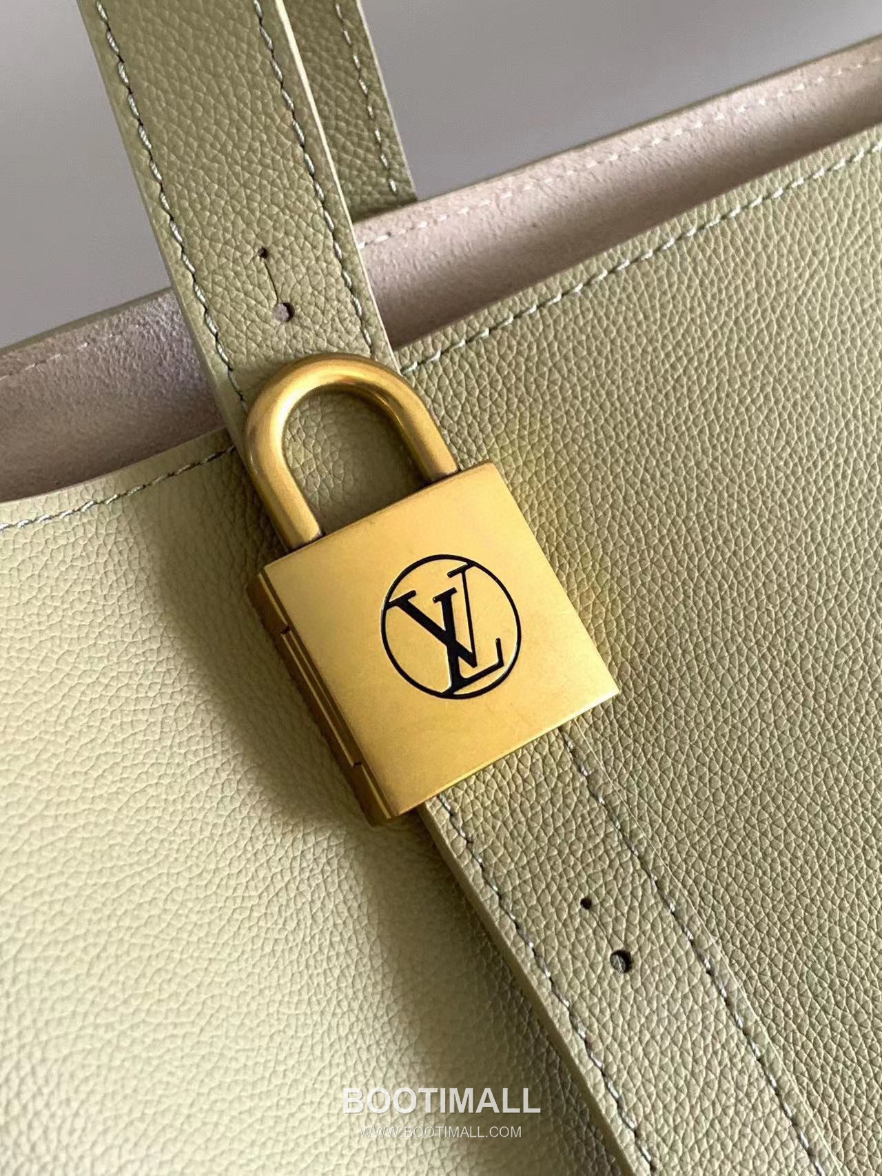 Louis Vuitton Low Key Cabas MM Grained Cowhide Leather Black Tote Bag 루이비통 로우 키 카바스 미디엄 그레인드 소가죽 블랙 토트백 47cm 5