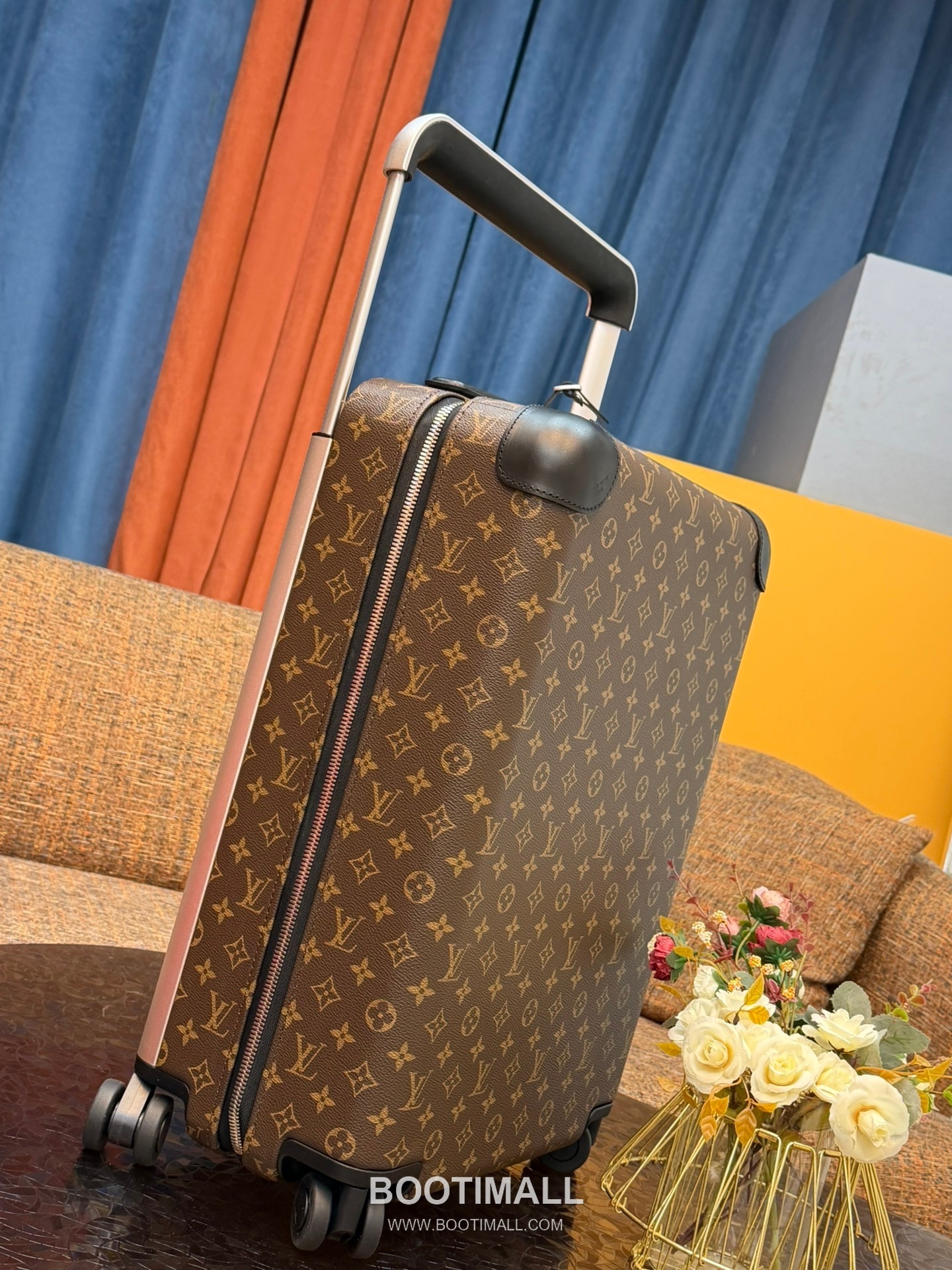 Louis Vuitton Trolley Monogram Canvas, Leather Brown Trolley Suitcase 루이비통 AM20294 트롤리 모노그램 캔버스, 가죽 브라운 트롤리 캐리어 4