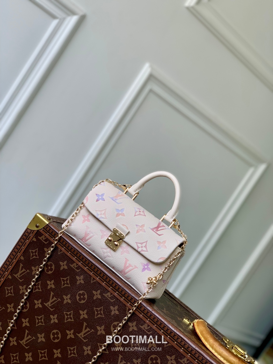Louis Vuitton Nano Madeleine Bag Monogram Empreinte Leather Top Handle Bag 루이비통 나노 마들렌 백 M25596 모노그램 앙프렝뜨 레더 탑핸들백 21cm 1