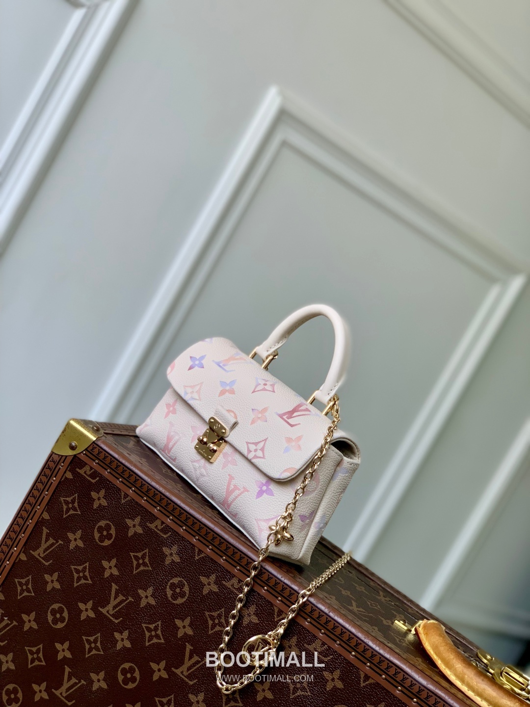 Louis Vuitton Nano Madeleine Bag Monogram Empreinte Leather Top Handle Bag 루이비통 나노 마들렌 백 M25596 모노그램 앙프렝뜨 레더 탑핸들백 21cm 2