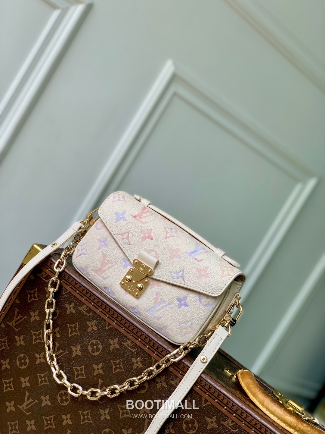 Louis Vuitton Pochette Métis East West Grained Cowhide Leather Brown Shoulder Bag 루이비통 포쉐트 메티스 이스트 웨스트 그레인드 소가죽 브라운 숄더백 21.5cm 1