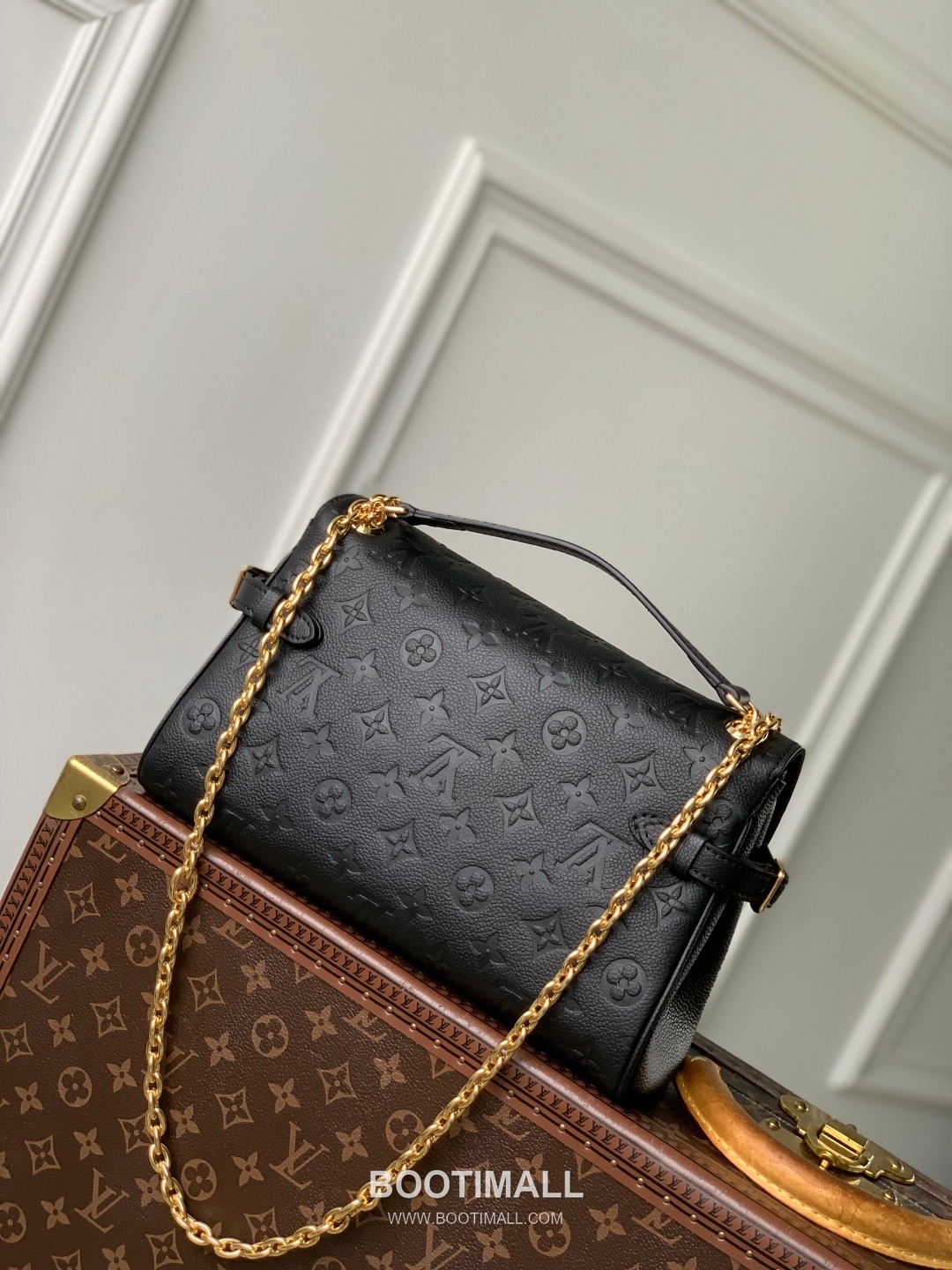 Louis Vuitton Anytime Flap Bag Monogram Empreinte Leather Black Shoulder Bag 루이비통 애니타임 플랩 백 M14604 모노그램 앙프렝뜨 레더 블랙 숄더백 29.5cm 3