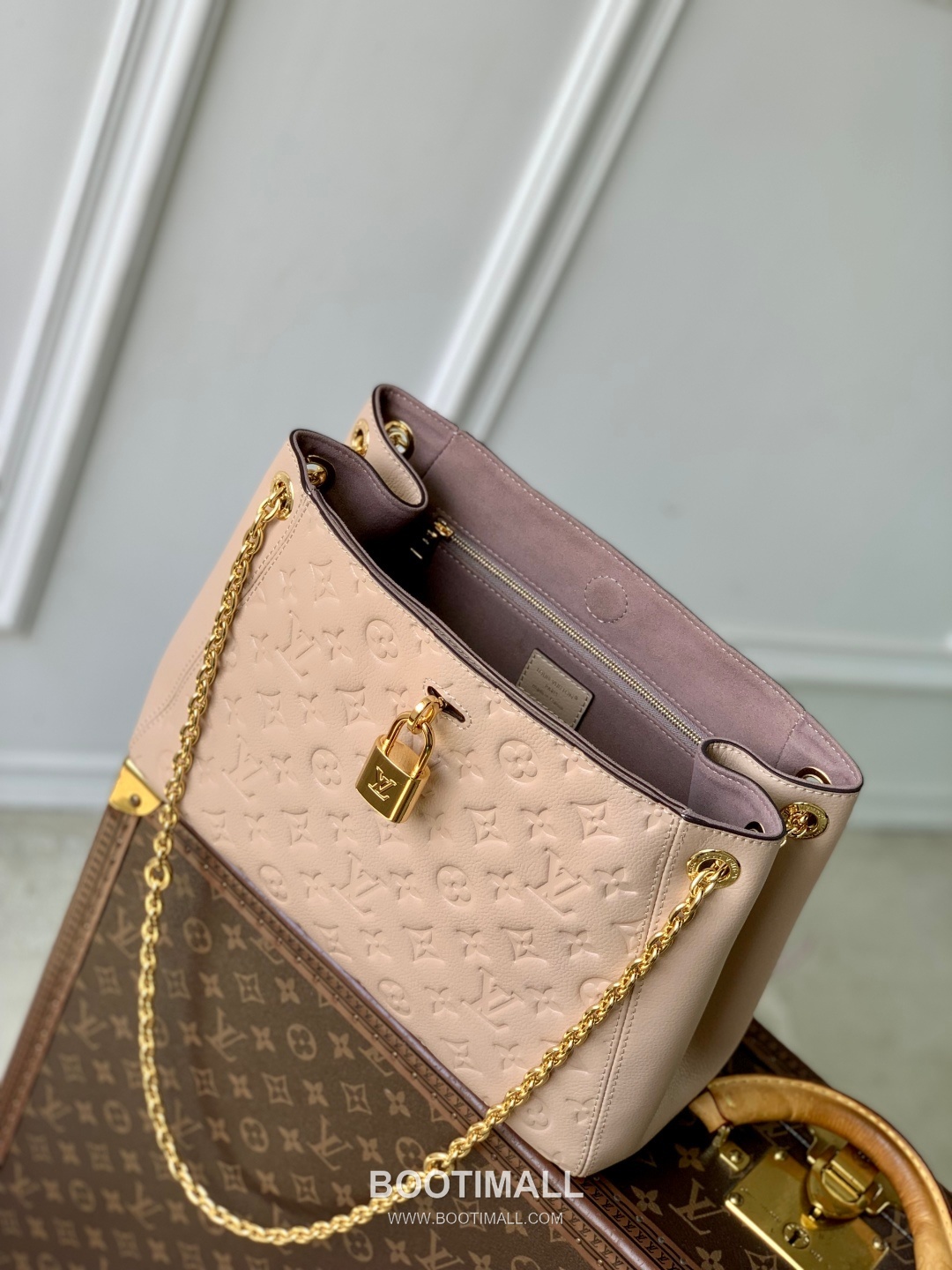 Louis Vuitton Anytime PM Monogram Empreinte Leather Straw White Handbag 루이비통 애니타임 PM M14569 모노그램 앙프렝뜨 레더 샌드 화이트 핸드백 34cm 9