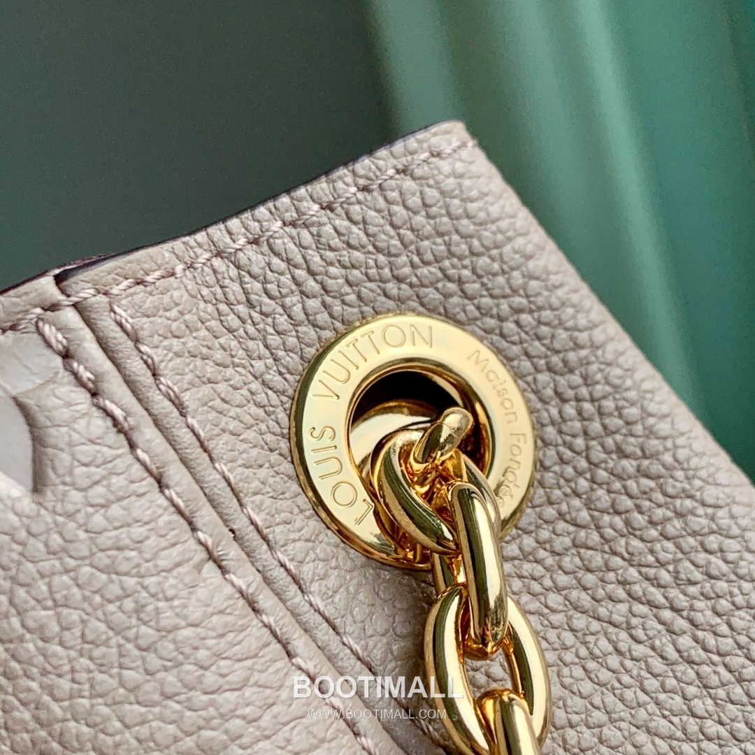 Louis Vuitton Anytime Medium Handbag Monogram Empreinte Leather Gray 루이비통 애니타임 미디엄 핸드백 모노그램 앙프렝뜨 레더 그레이 42cm 6