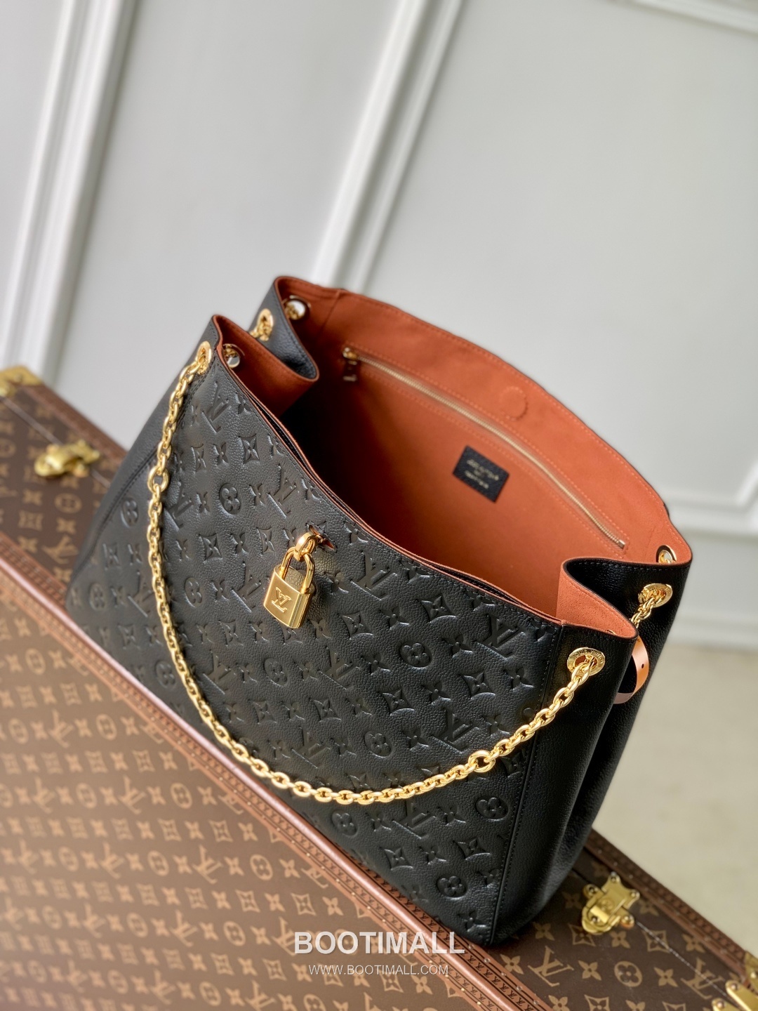 Louis Vuitton Anytime Medium Handbag Monogram Empreinte Leather Black 루이비통 애니타임 미디엄 핸드백 모노그램 앙프렝뜨 레더 블랙 42cm 9