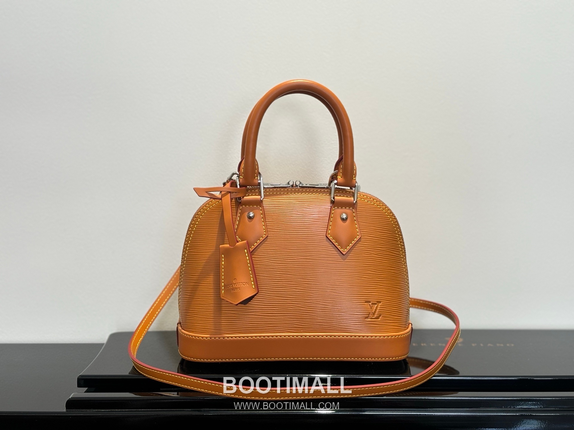 Louis Vuitton Alma BB Epi Leather Brown Top Handle Bag 루이비통 알마 BB M40301 에피 레더 브라운 토트백 25cm 1