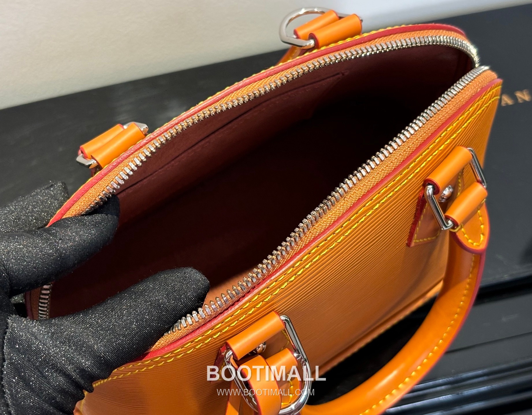 Louis Vuitton Alma BB Epi Leather Brown Top Handle Bag 루이비통 알마 BB M40301 에피 레더 브라운 토트백 25cm 7